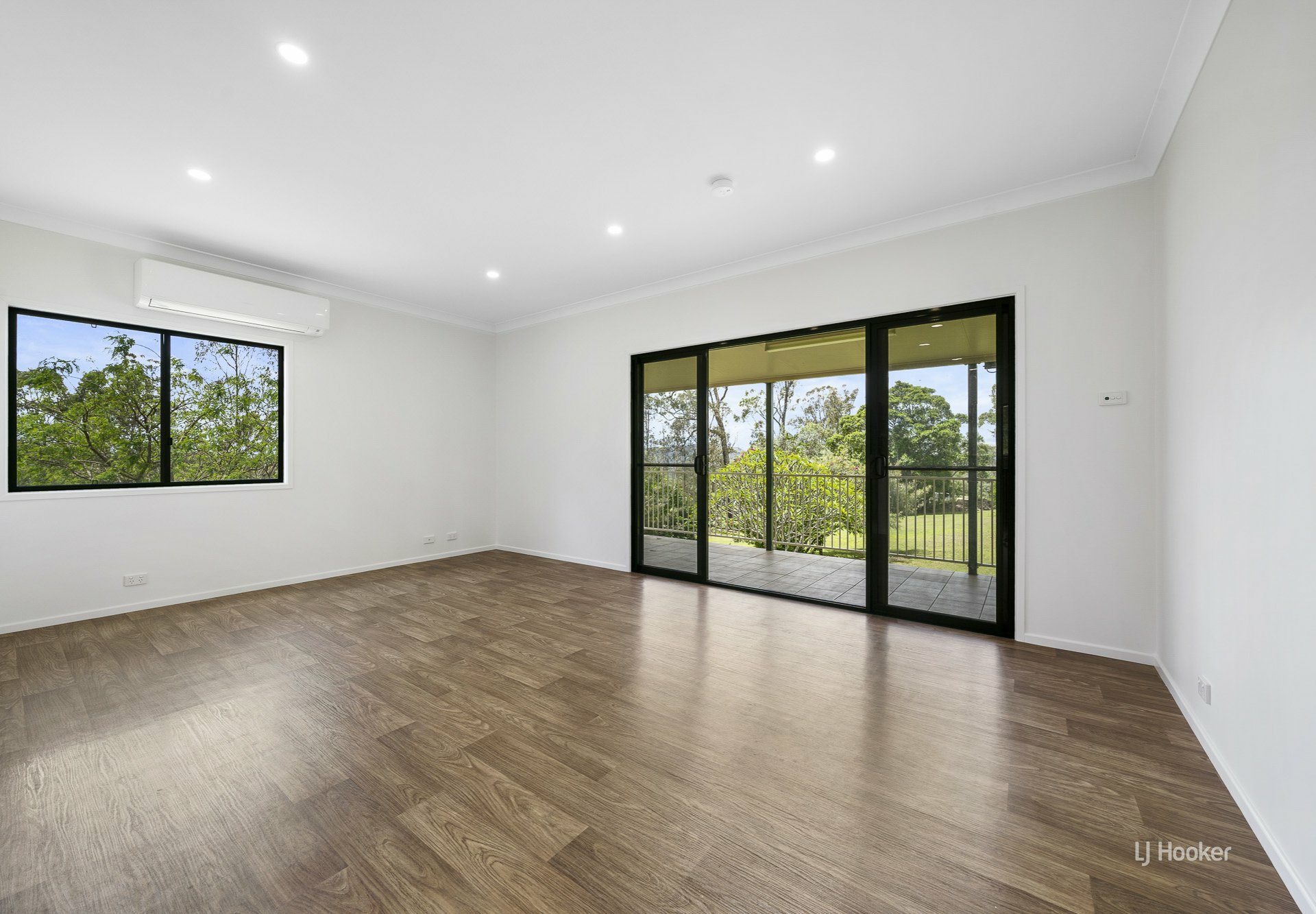 9 Crest Court — photo 5 of 19