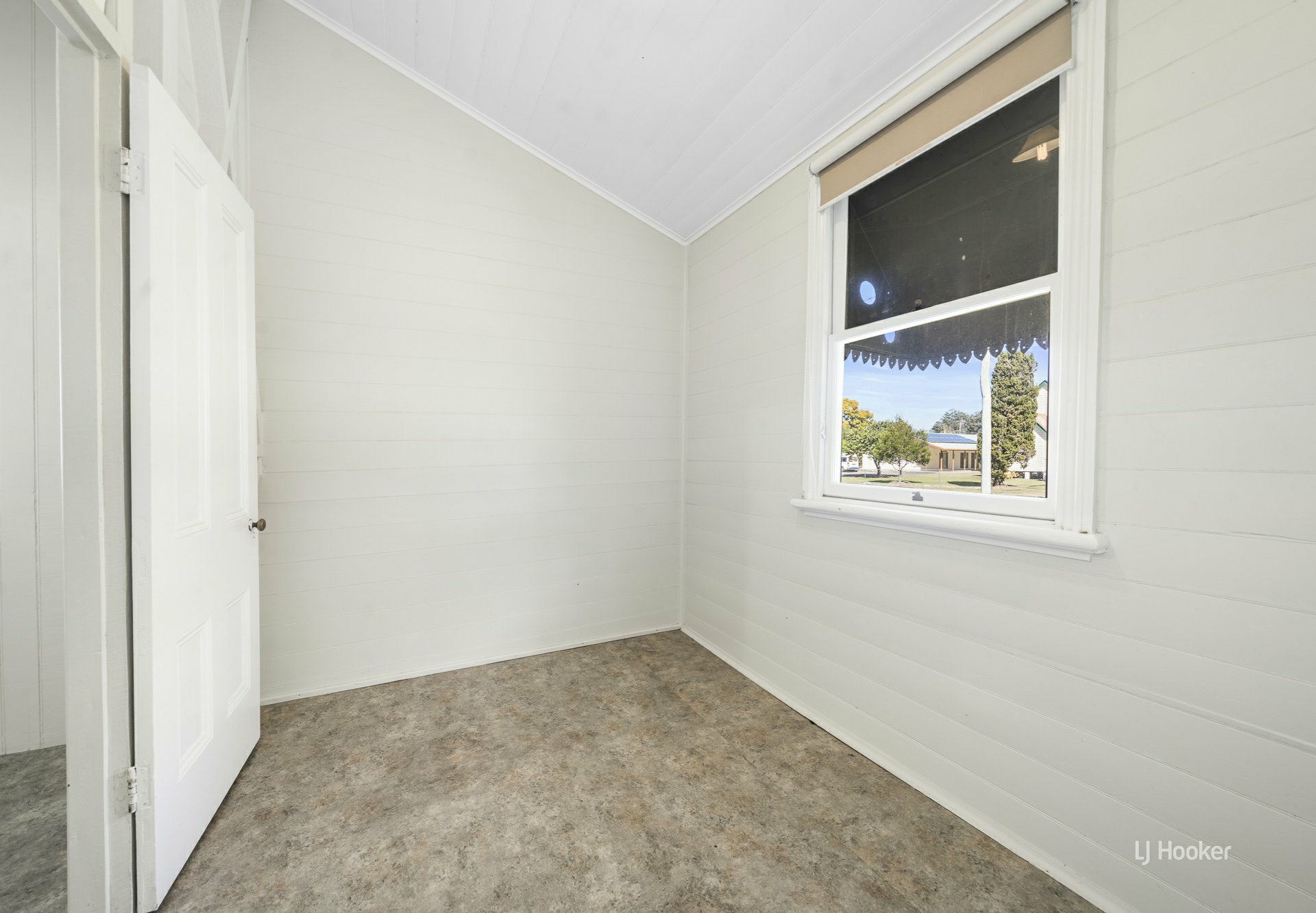 7 Russell Street — photo 4 of 16