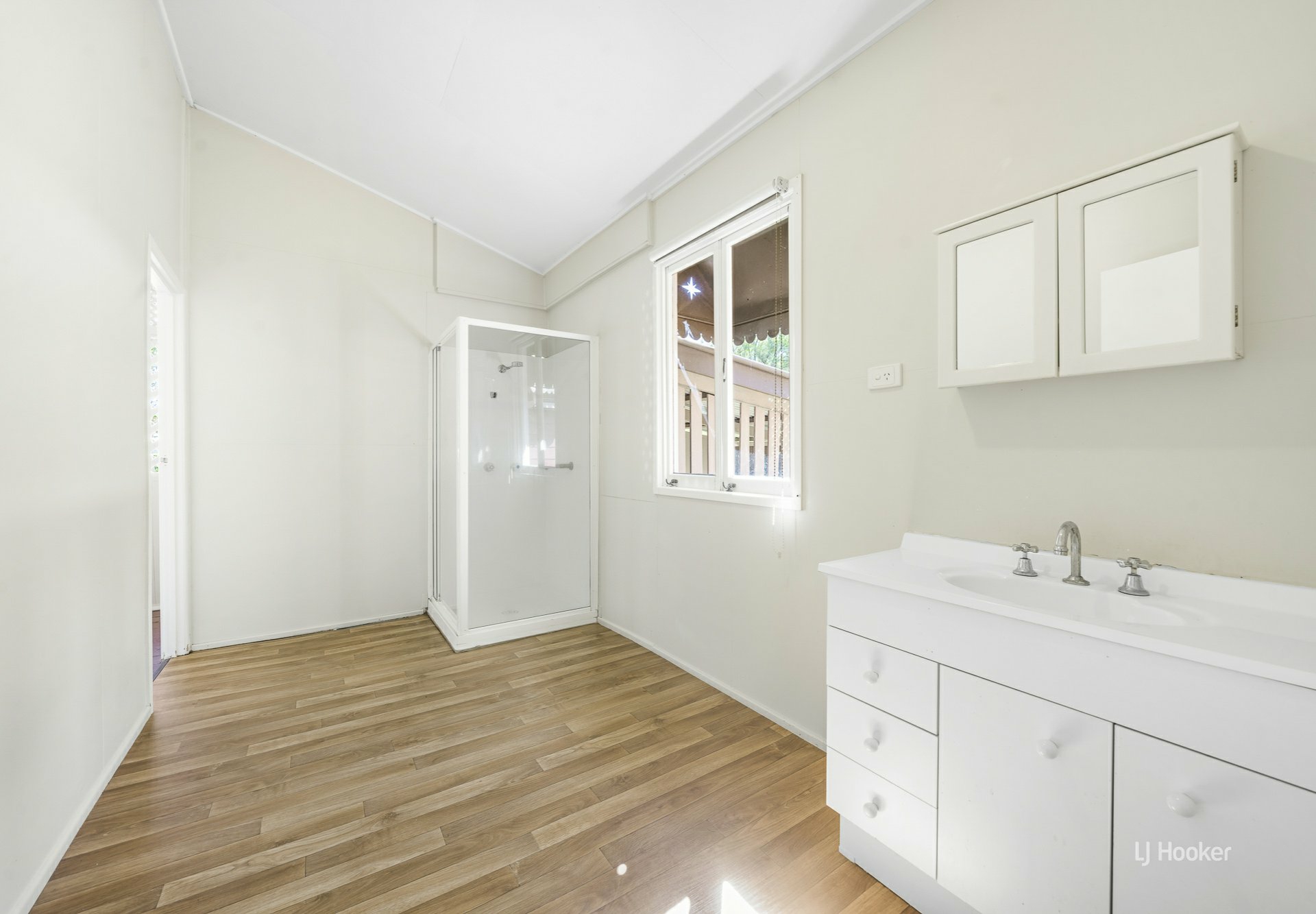 7 Russell Street — photo 7 of 16