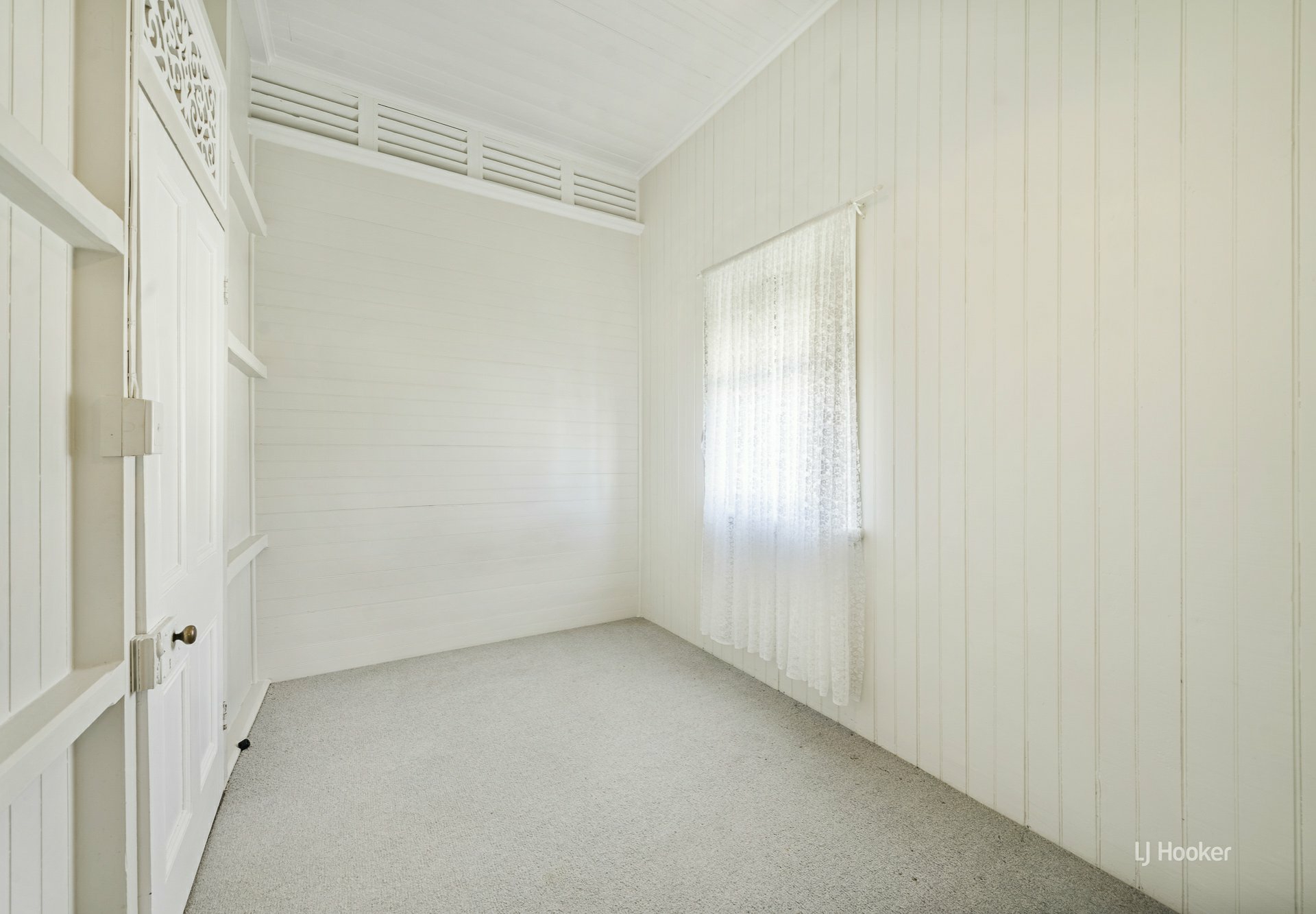 7 Russell Street — photo 8 of 16
