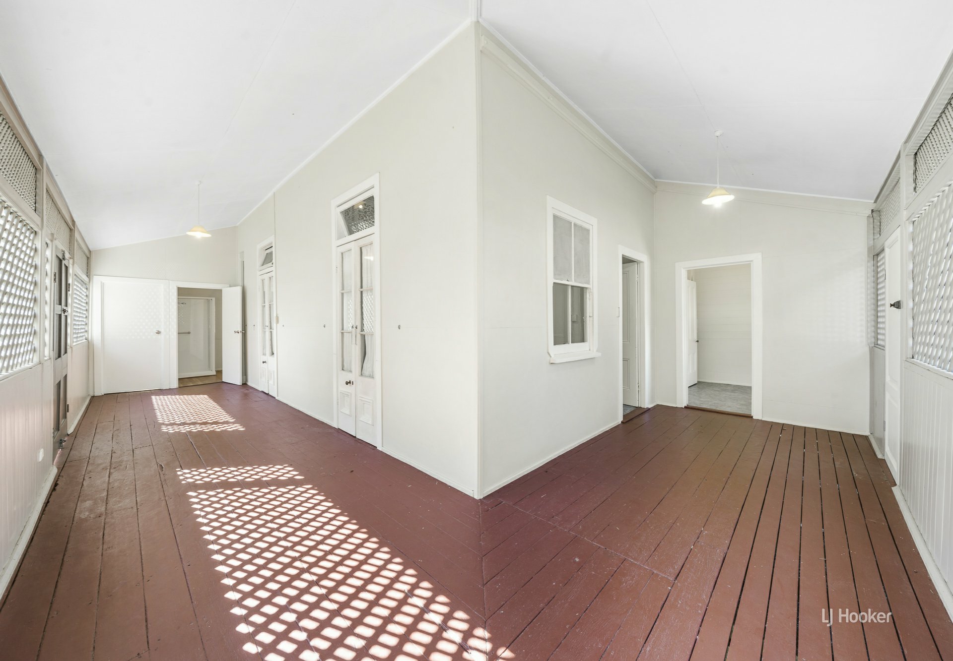 7 Russell Street — photo 11 of 16