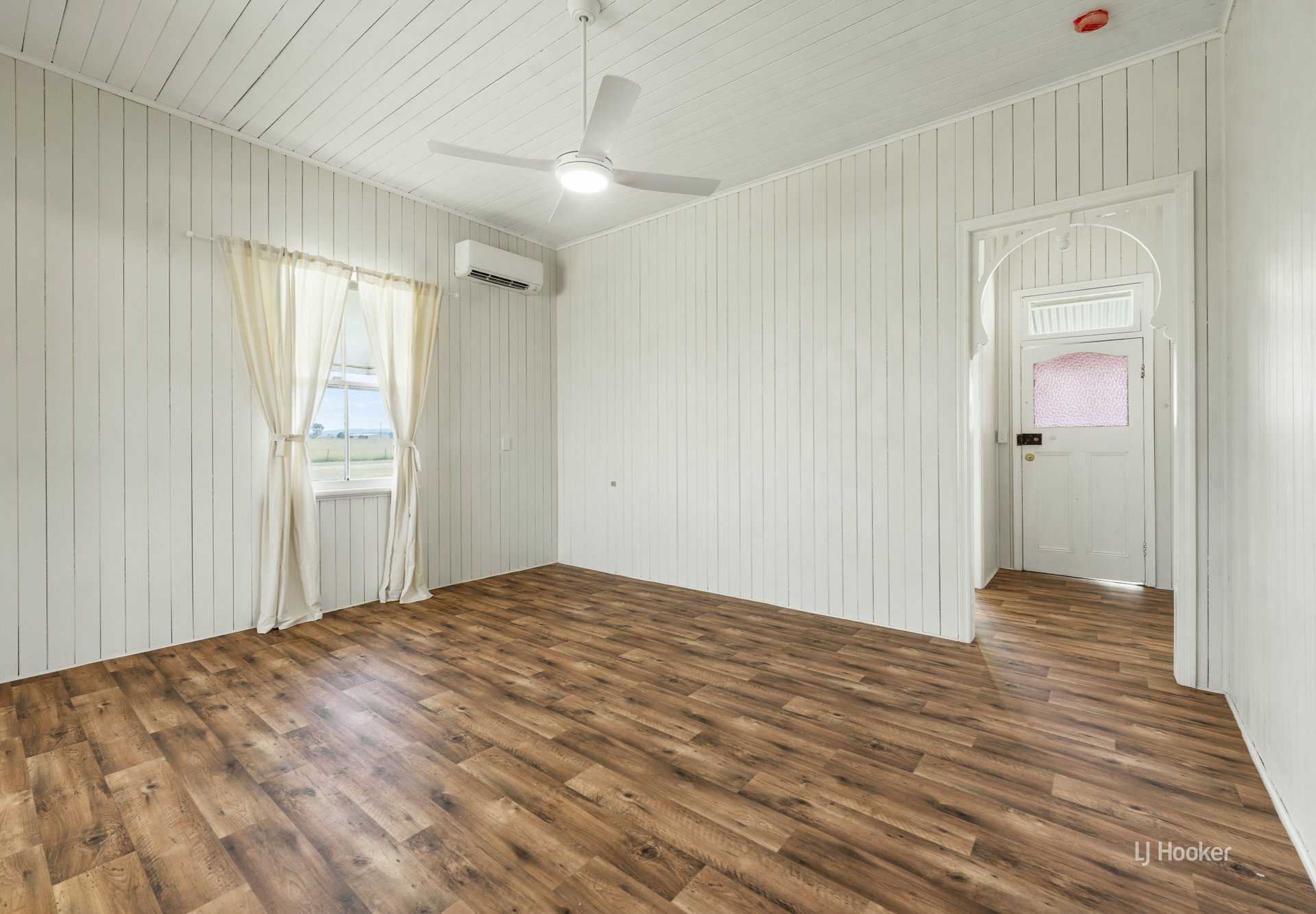 274 Silverleaves Road — photo 5 of 14
