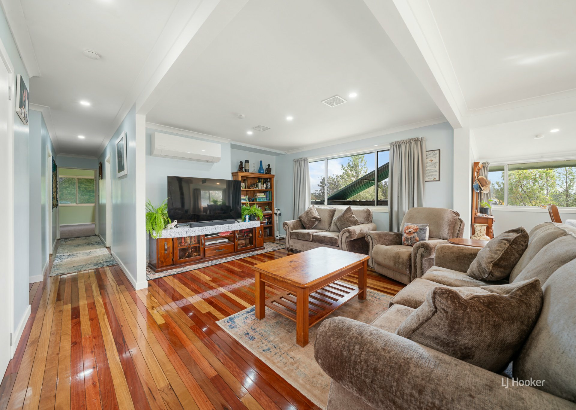 179 Blackbutt Crows Nest Road — photo 3 of 15