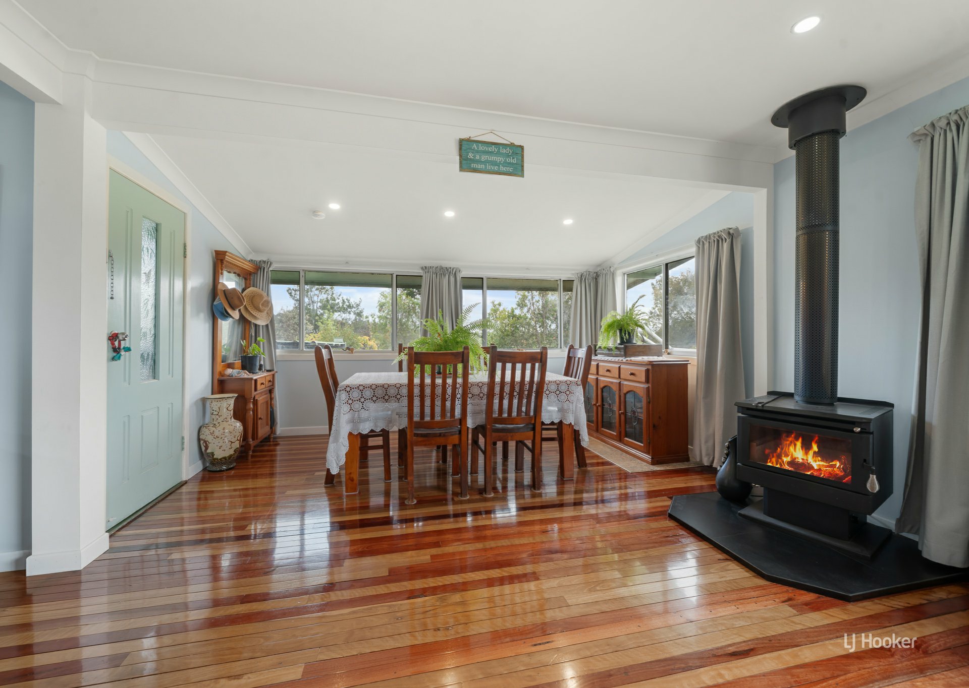 179 Blackbutt Crows Nest Road — photo 6 of 15