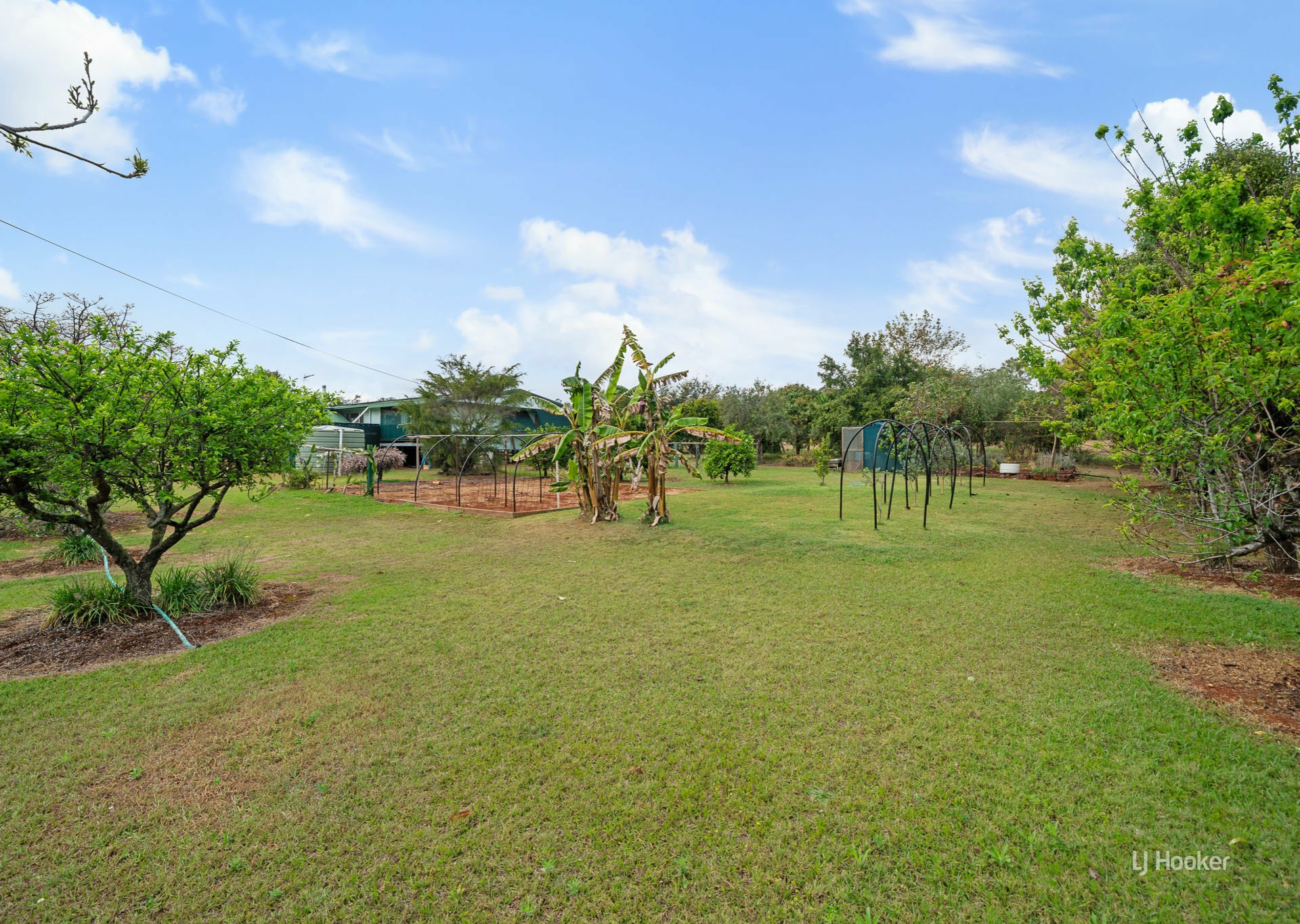 179 Blackbutt Crows Nest Road — photo 13 of 15