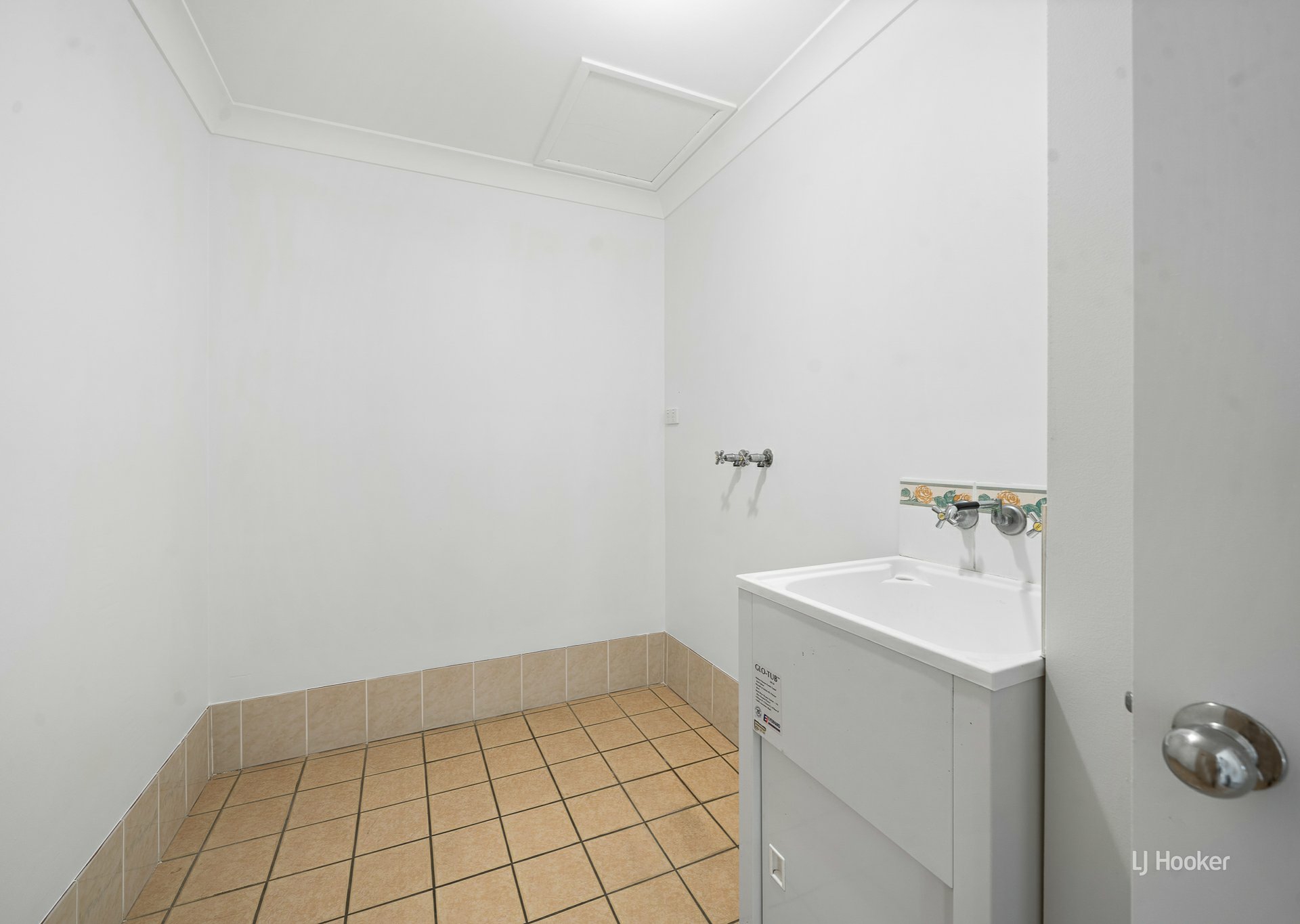 Unit 1/139 Cressbrook Street — photo 7 of 9