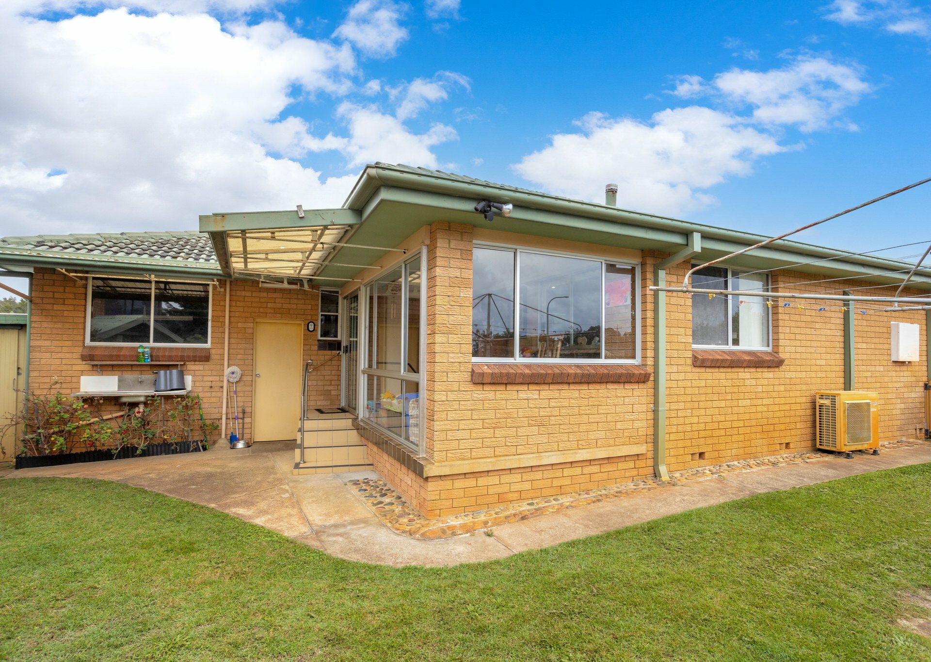 6 Bluewater Drive, HARRINGTON