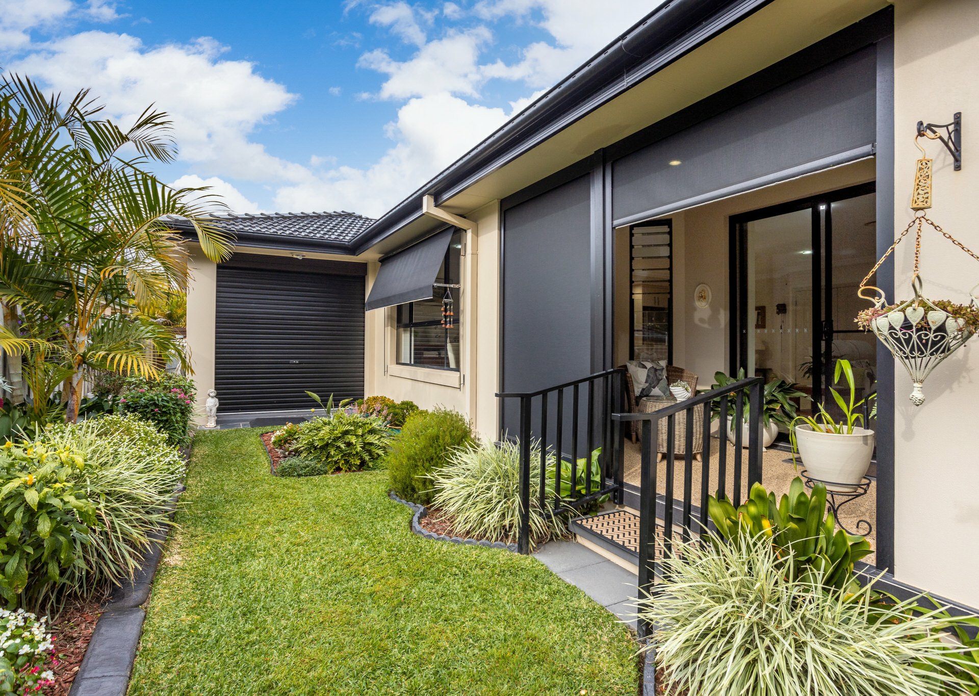 73 Electra Parade, HARRINGTON