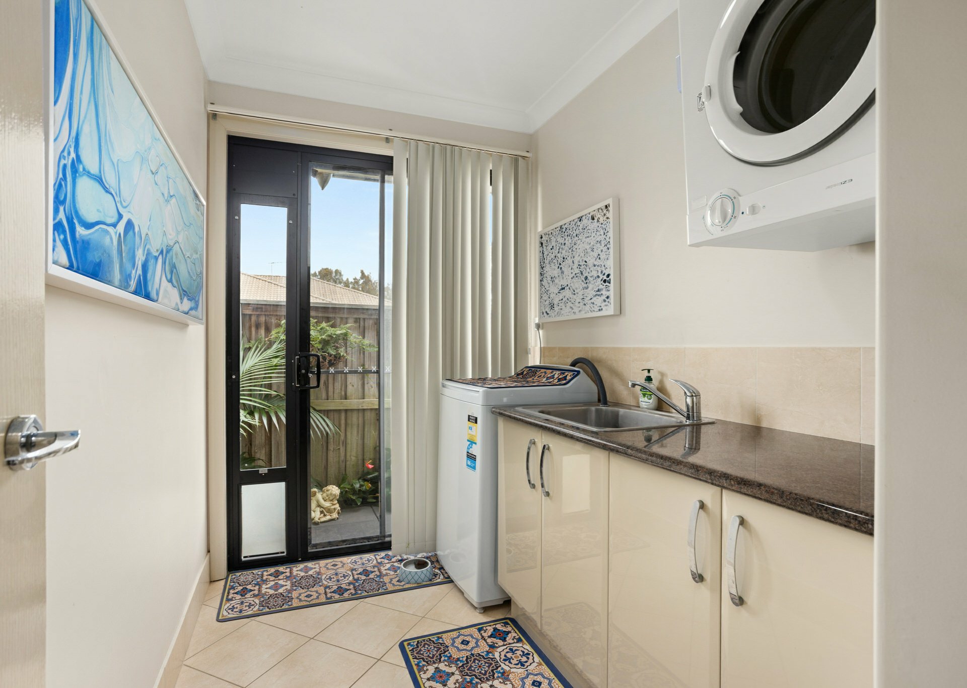 73 Electra Parade, HARRINGTON
