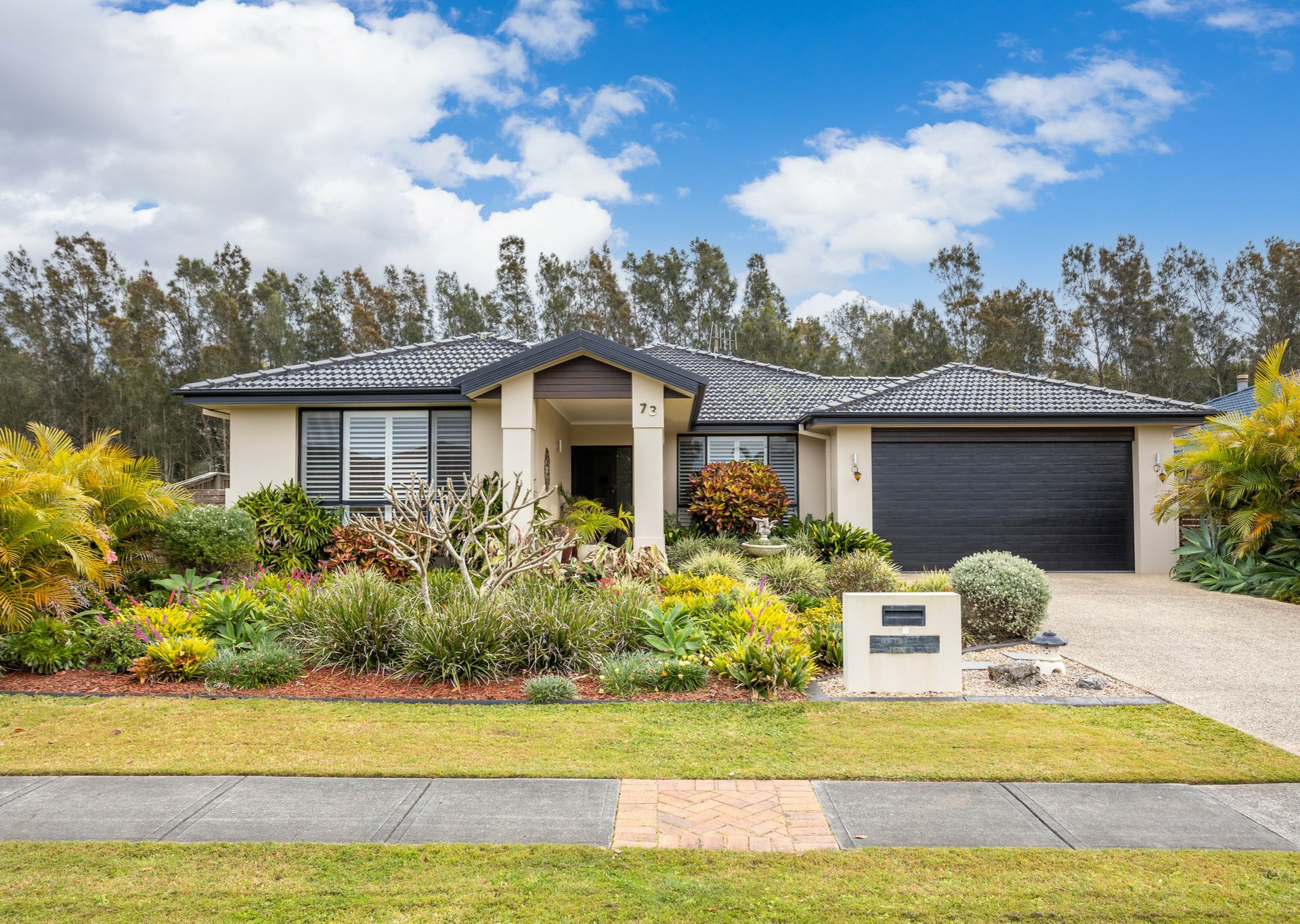 73 Electra Parade, HARRINGTON