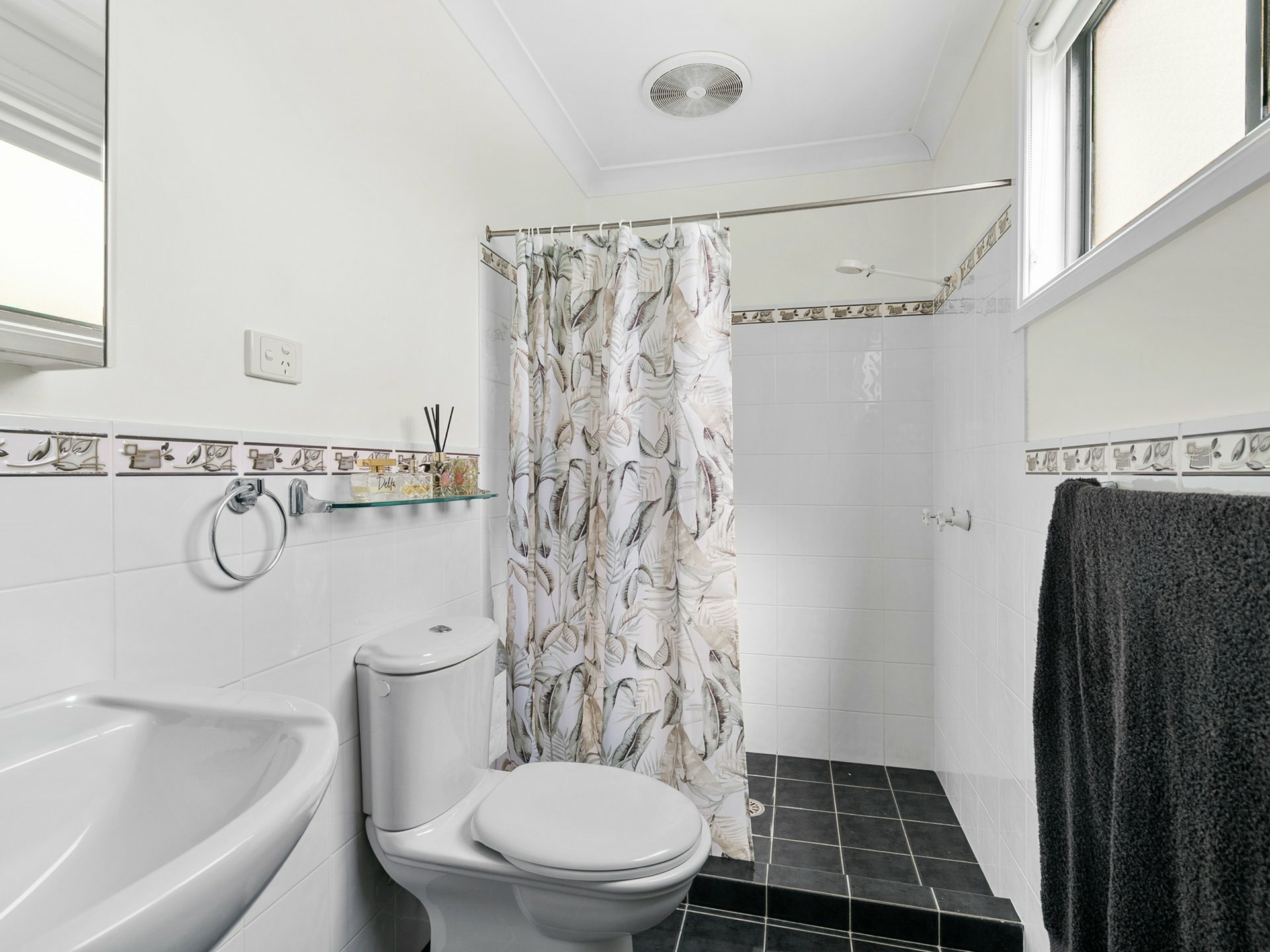 3 Dangar Place — photo 9 of 26