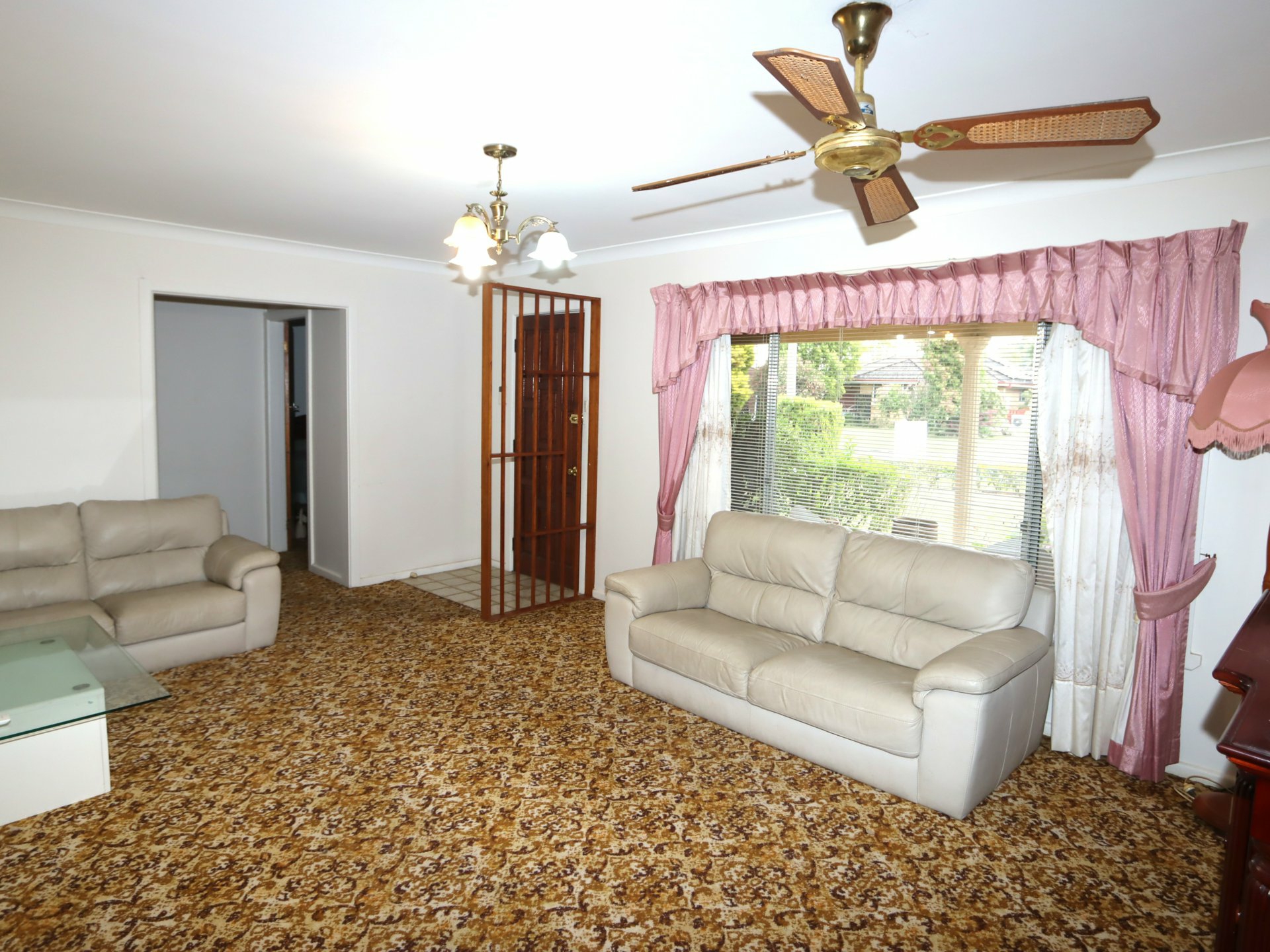10 Hibiscus Close — photo 2 of 12