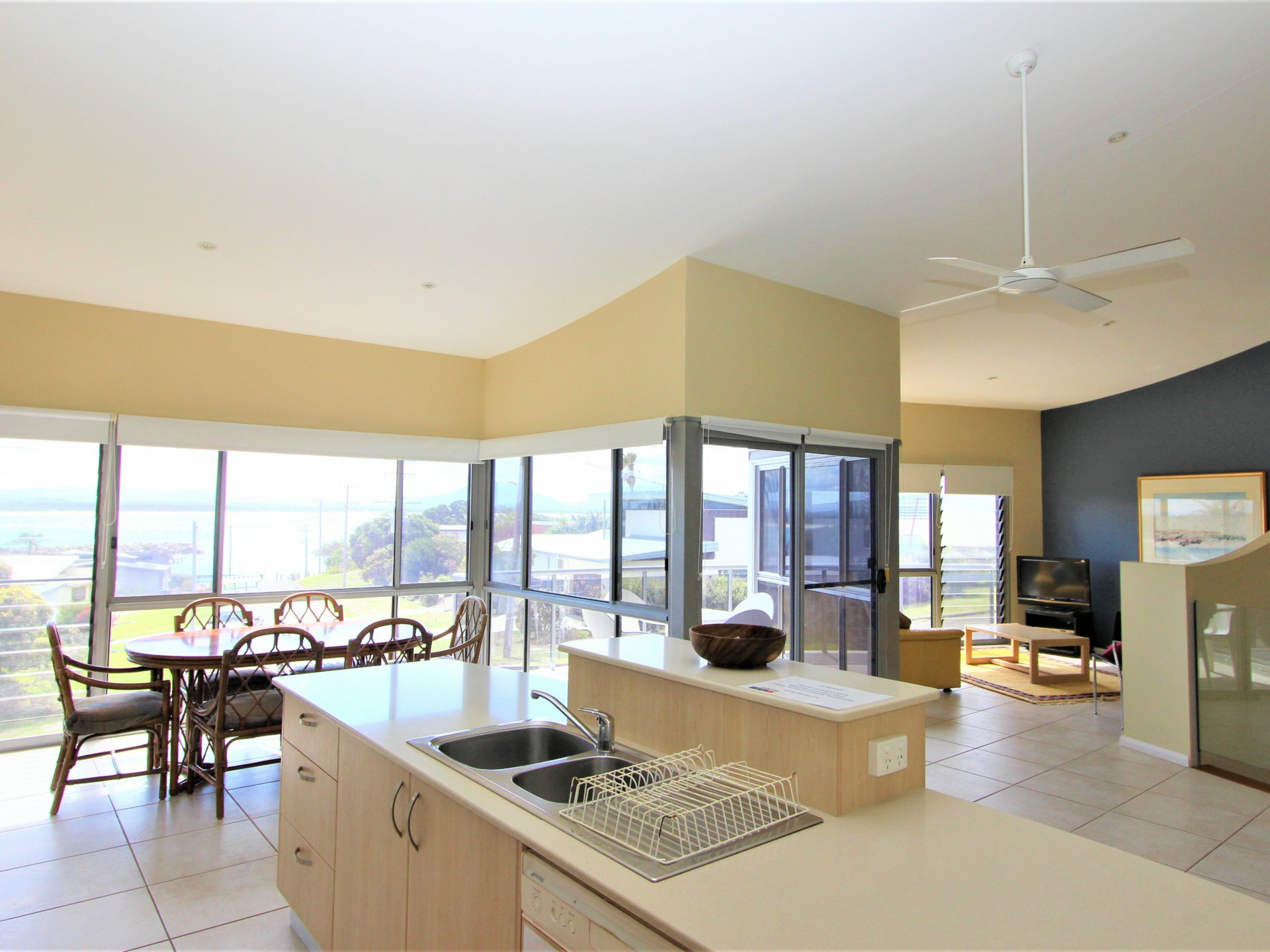19 Joyce Street — photo 2 of 11