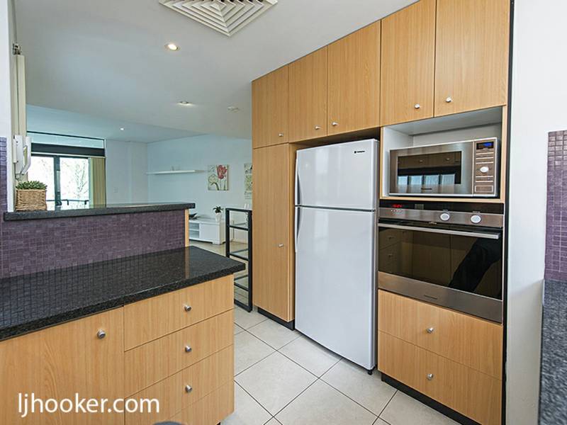2/39 Mill Point Road, SOUTH PERTH