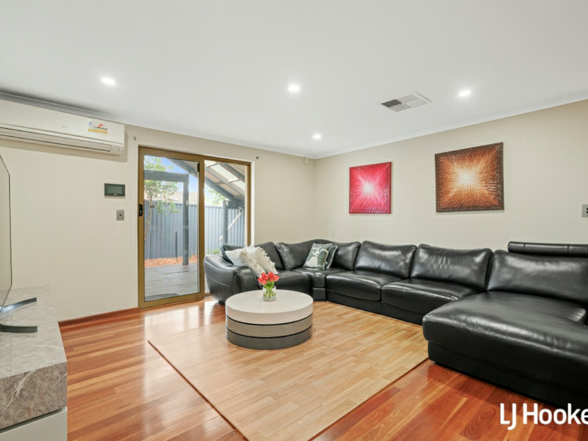 447 Riverton Drive East, RIVERTON