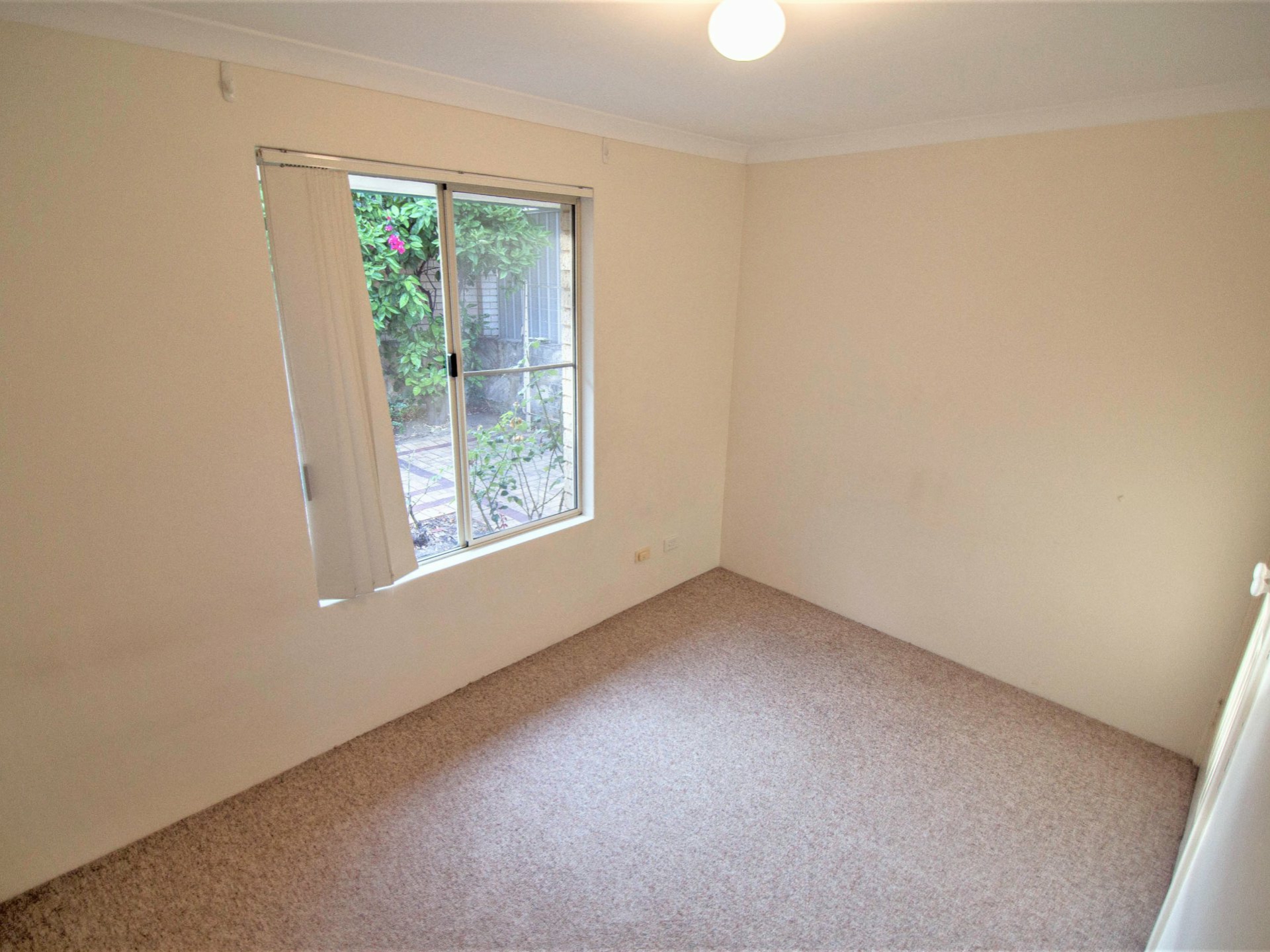 1/18 Axford Street, COMO
