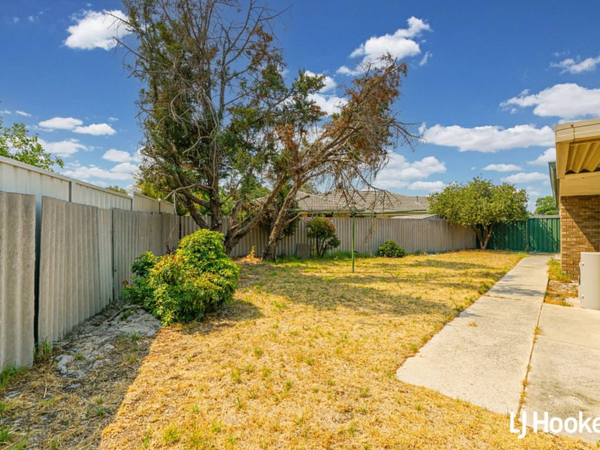5B Dain Court, LEEMING