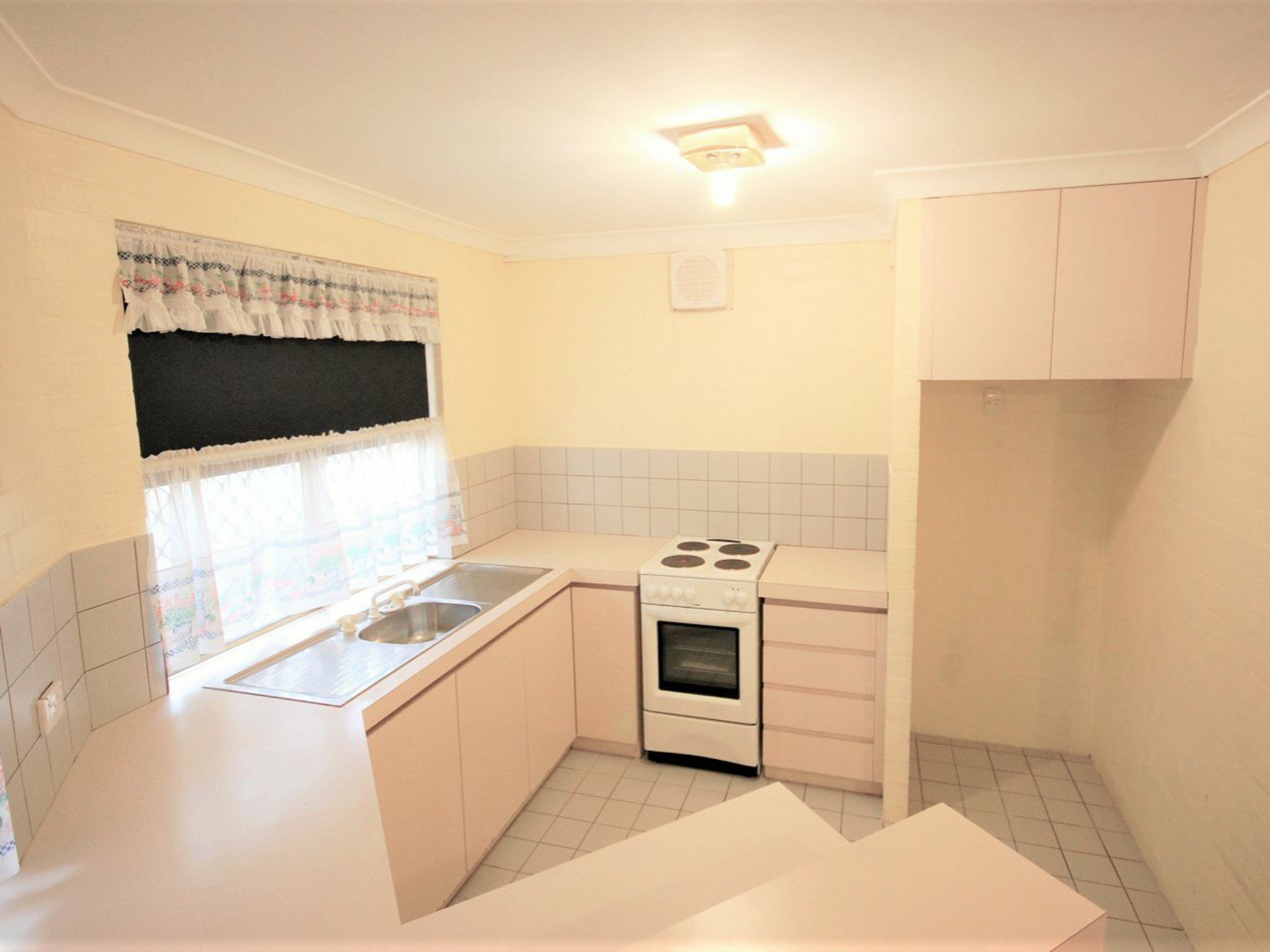 1/151 Hubert Street, EAST VICTORIA PARK