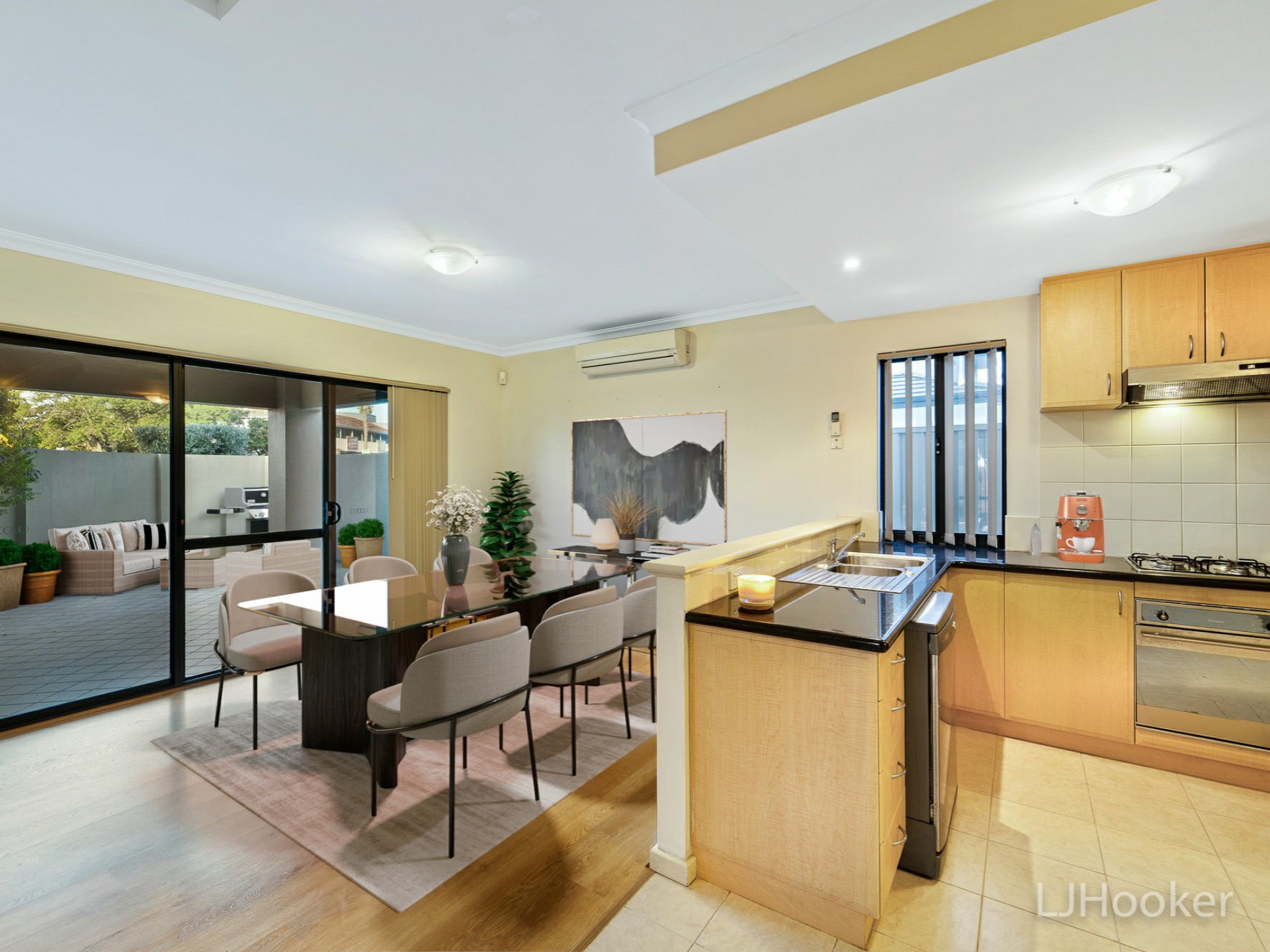 1/143 South Terrace, COMO