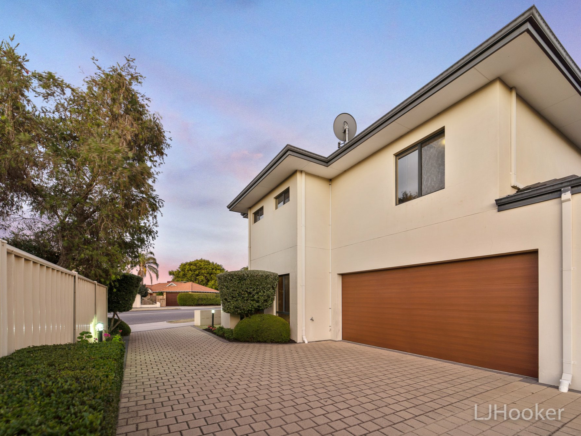 1/143 South Terrace, COMO