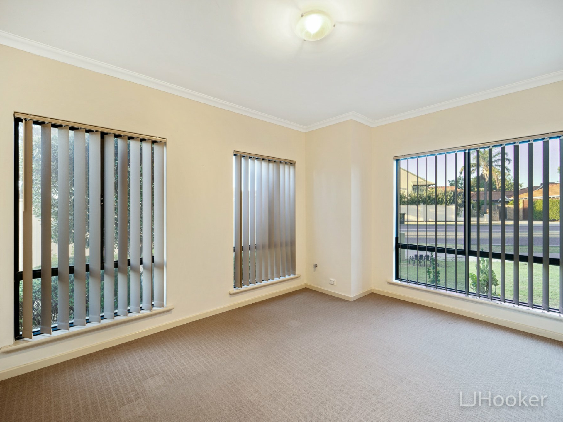 1/143 South Terrace, COMO