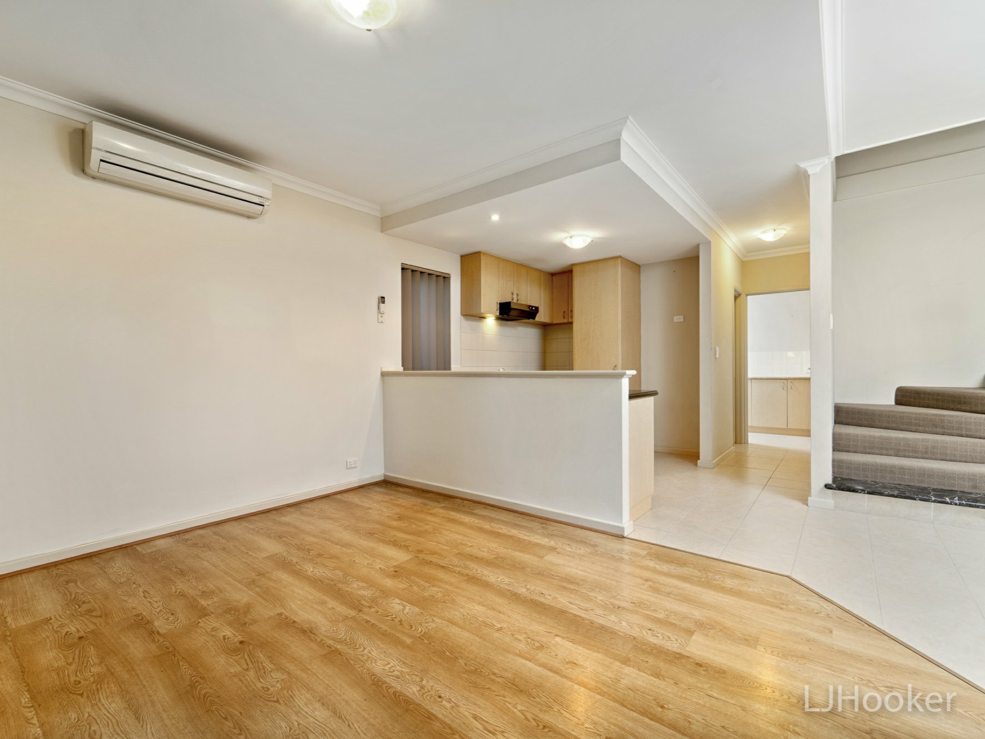 1/143 South Terrace, COMO