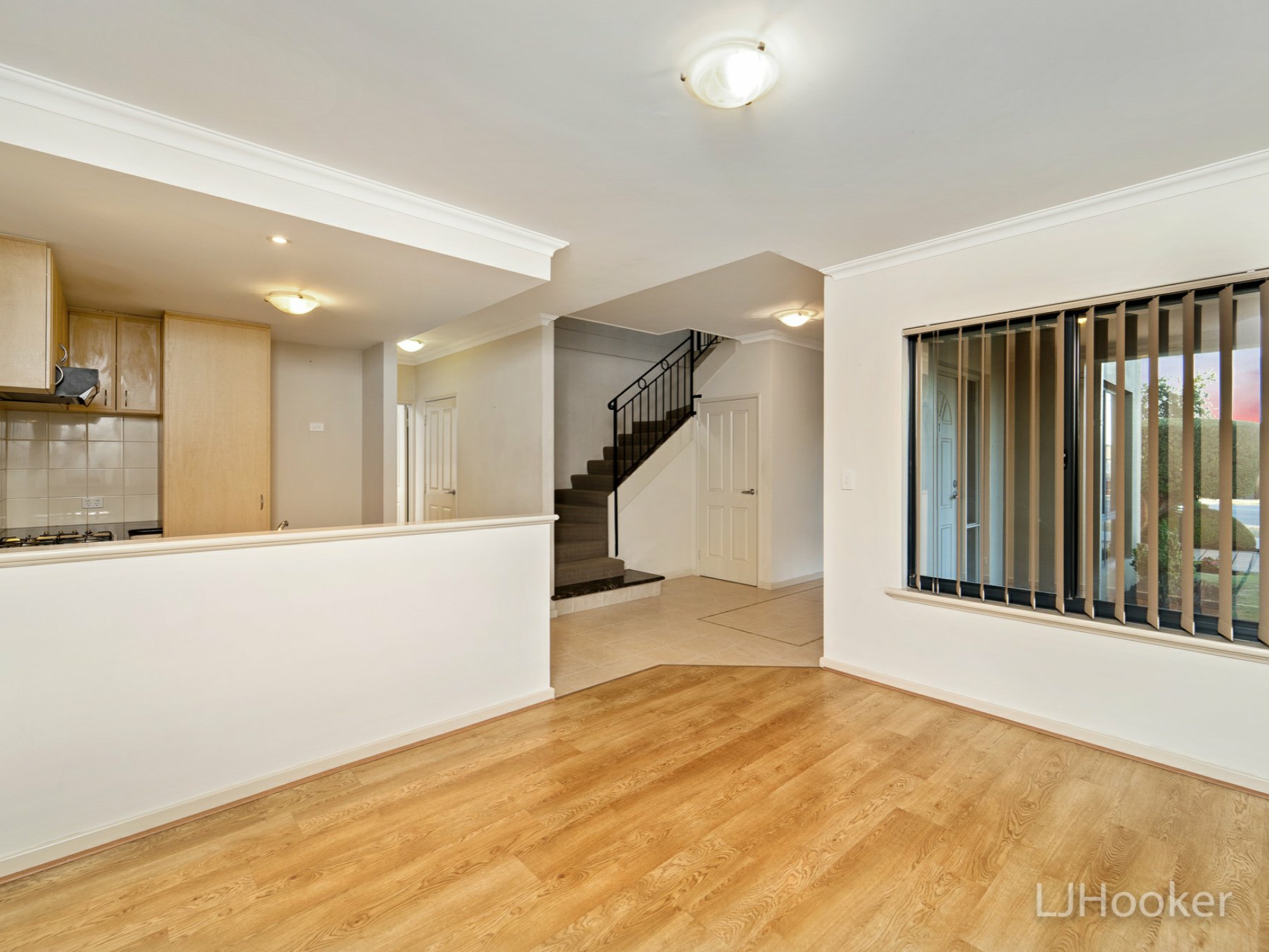 1/143 South Terrace, COMO