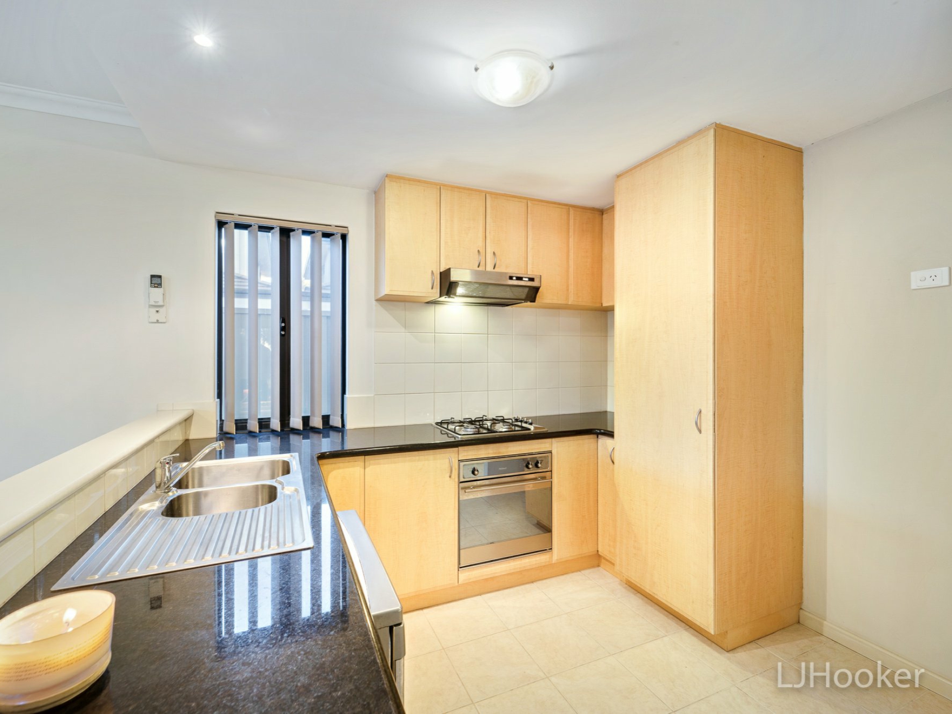 1/143 South Terrace, COMO