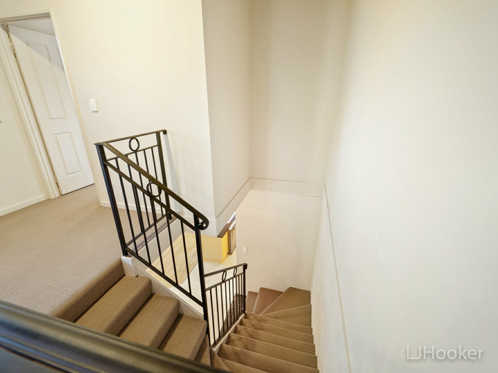 1/143 South Terrace, COMO