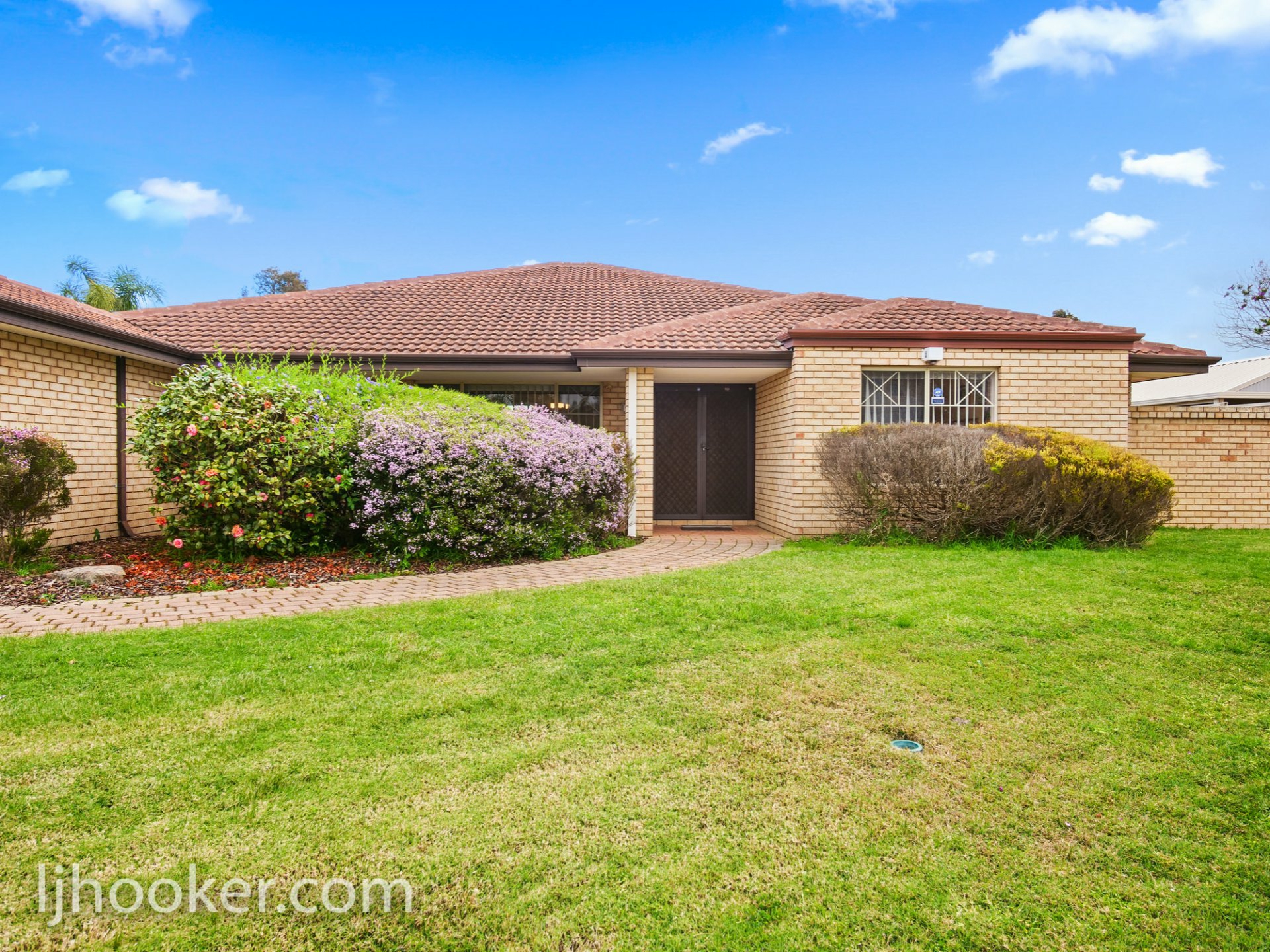 49 Southacre Drive, CANNING VALE