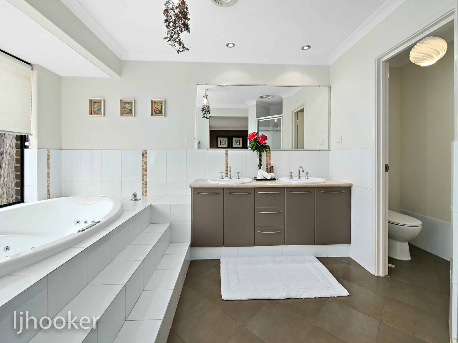 4 Martin Avenue, RIVERVALE