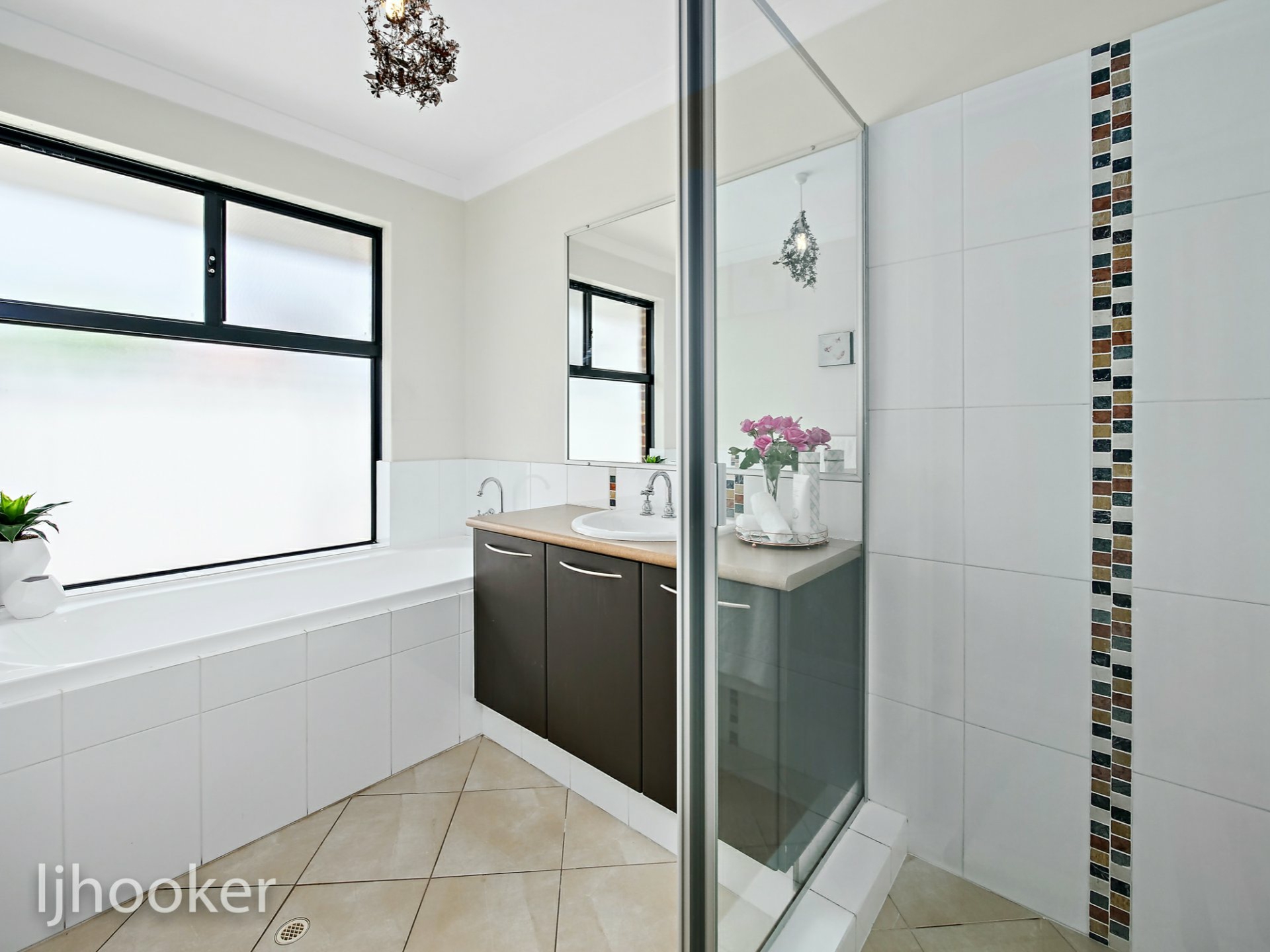 4 Martin Avenue, RIVERVALE