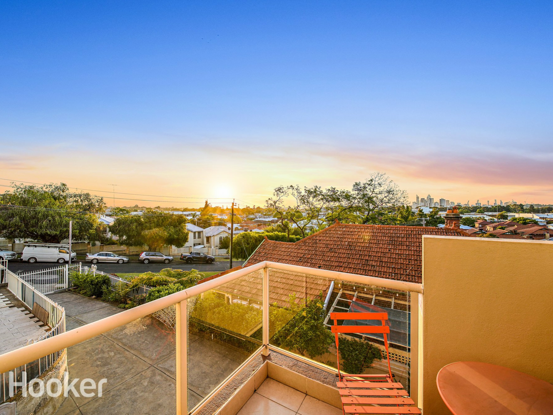 6 B Teague Street, BURSWOOD