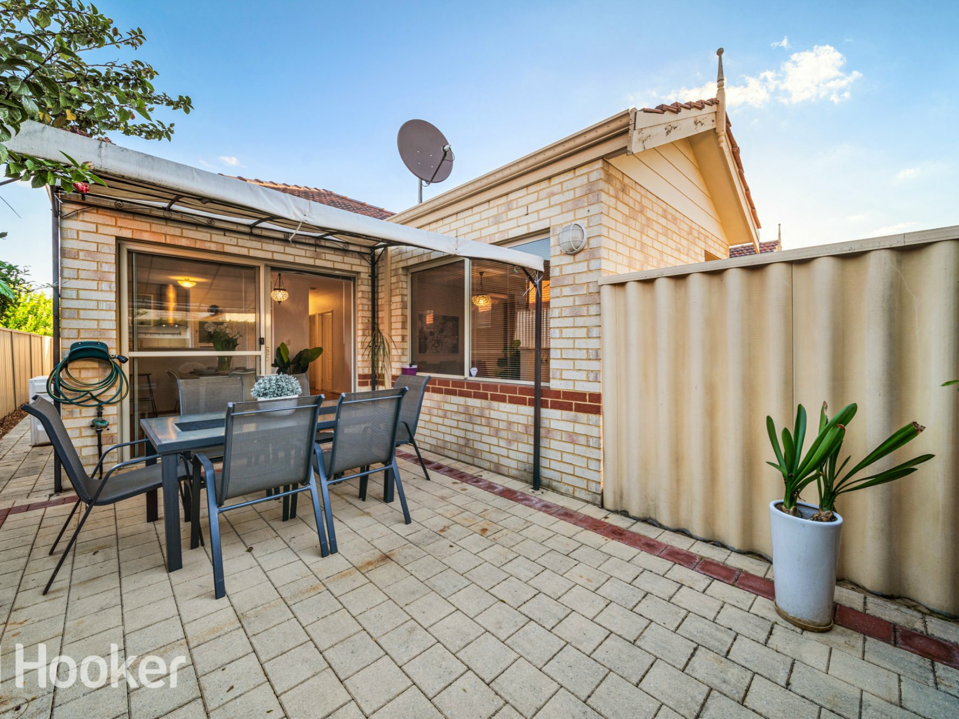 8/12 Alexandra Place, BENTLEY