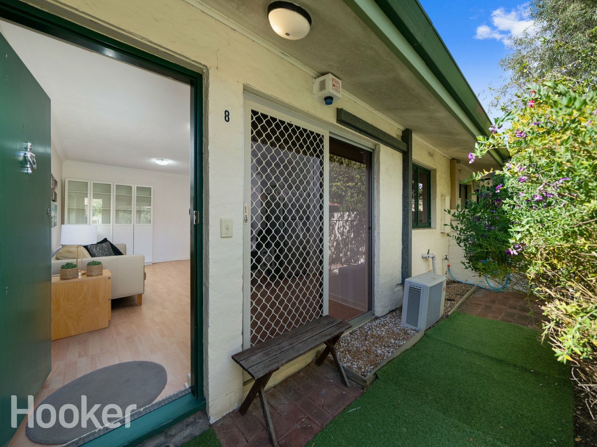 8/50 Waterloo Street, JOONDANNA