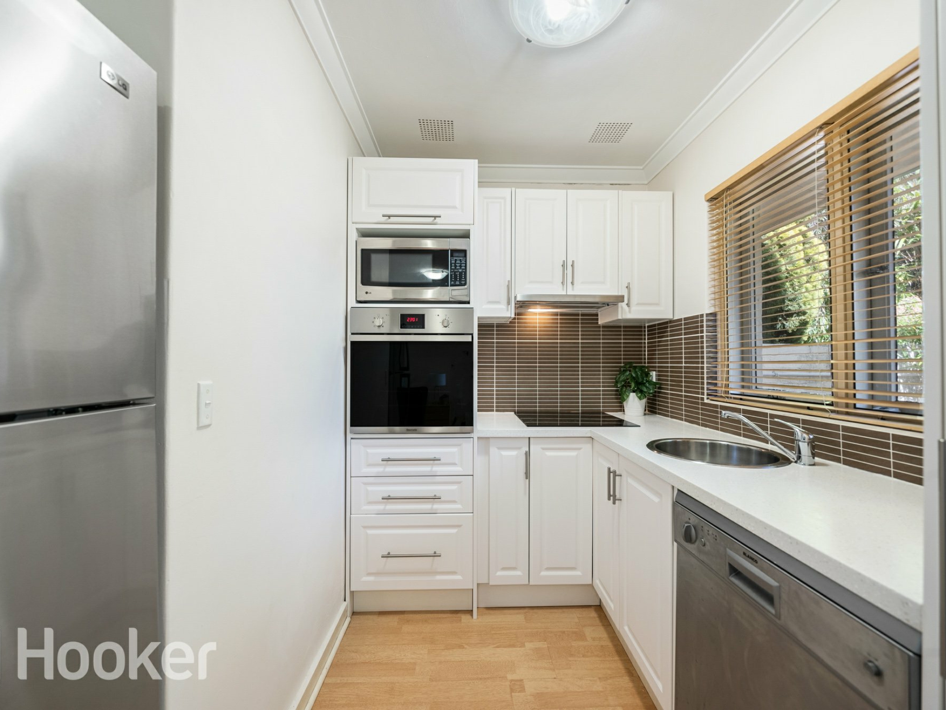 8/50 Waterloo Street, JOONDANNA