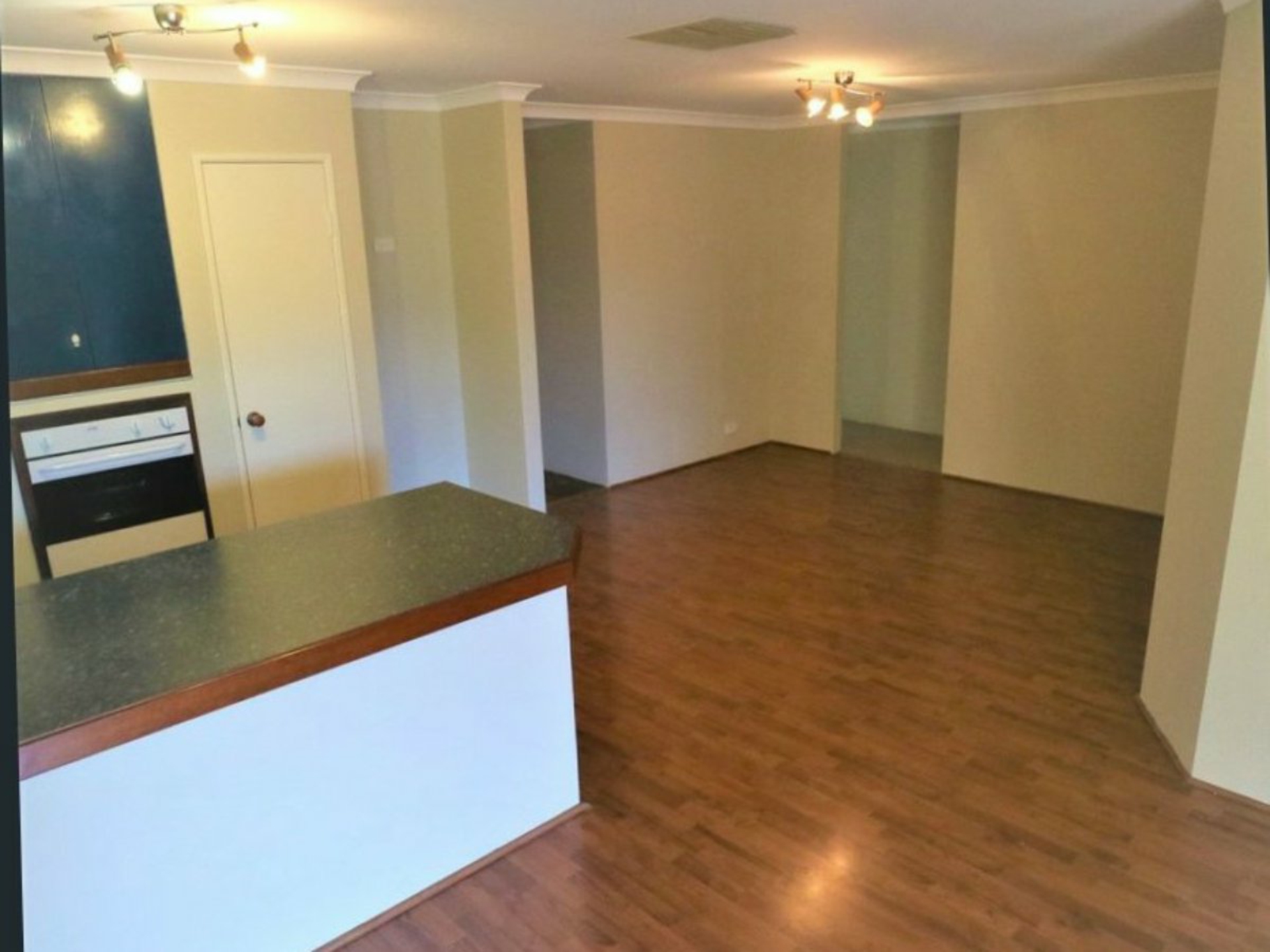 53 Parkview Parade, REDCLIFFE