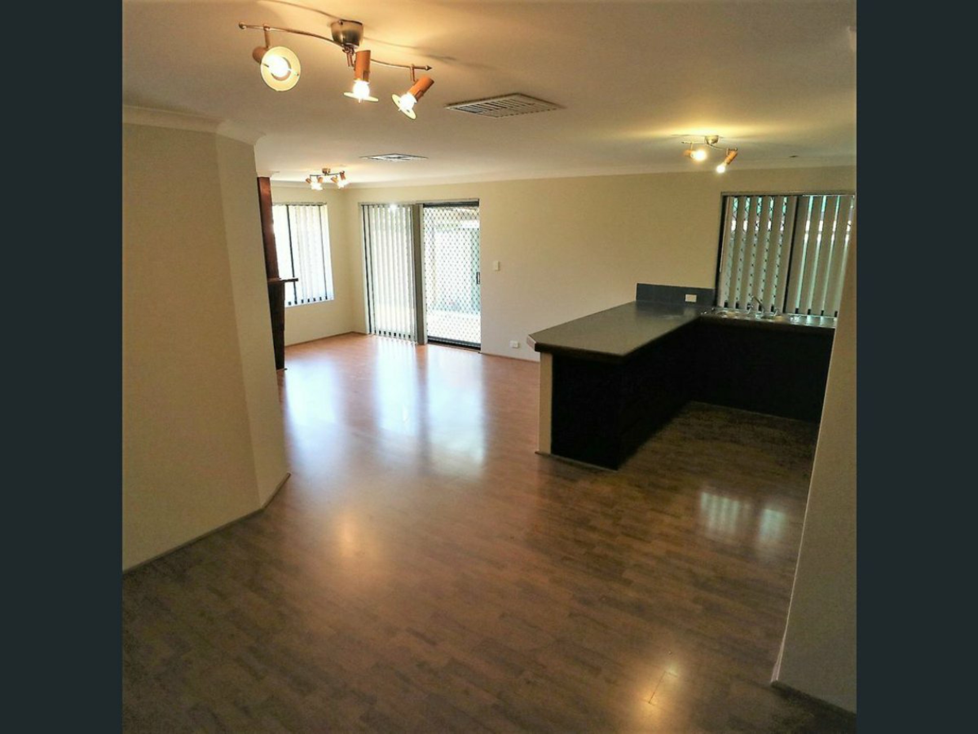 53 Parkview Parade, REDCLIFFE