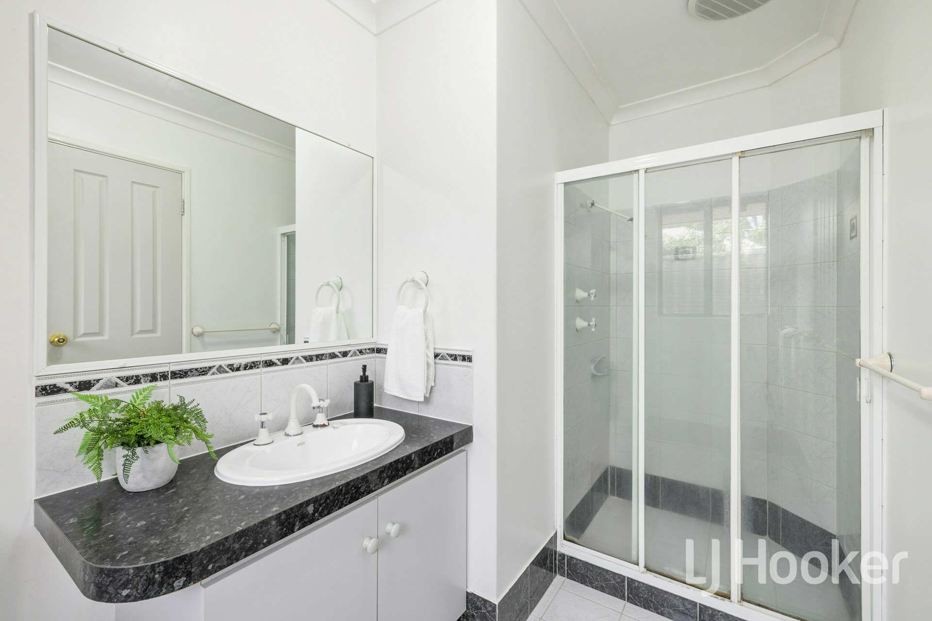2/37 Godwin Avenue, MANNING