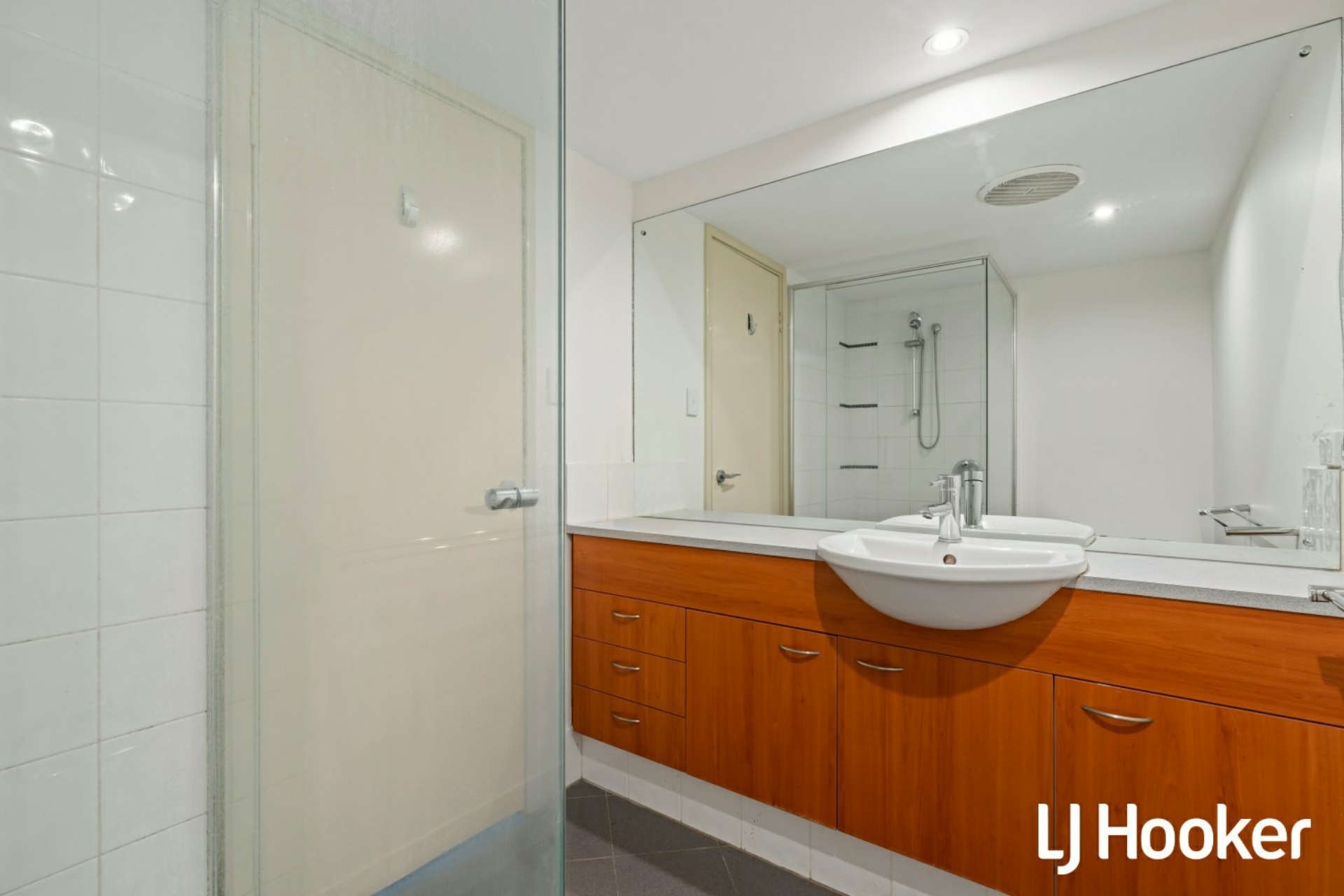 17/15 Tanunda Drive, RIVERVALE