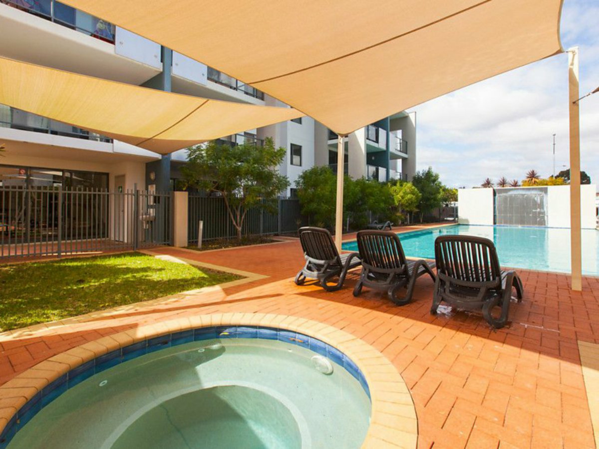 17/15 Tanunda Drive, RIVERVALE