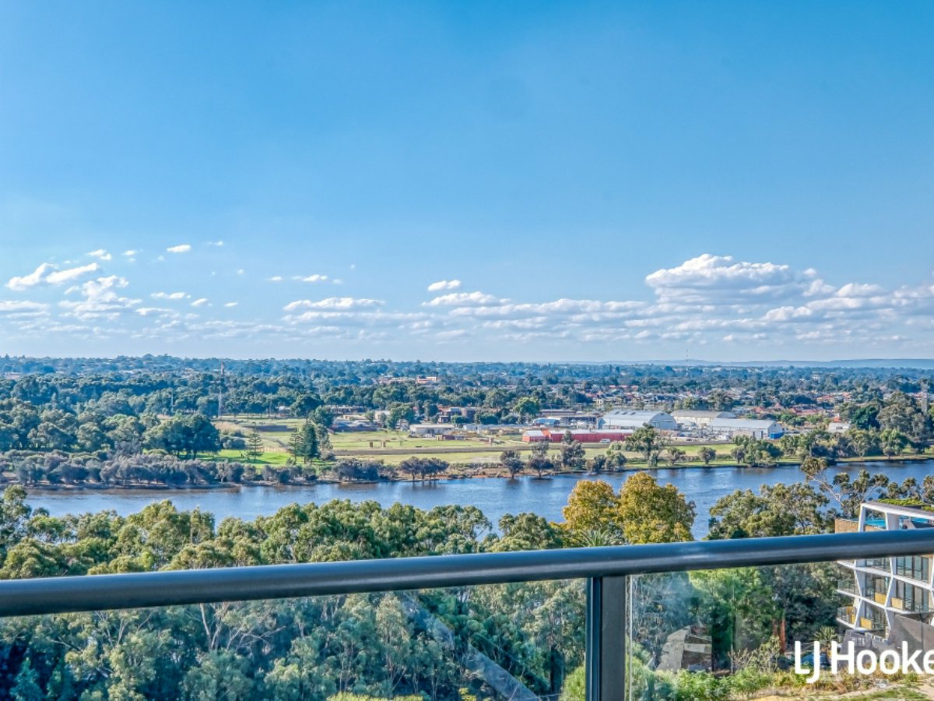 153/1 Rowe Avenue, RIVERVALE