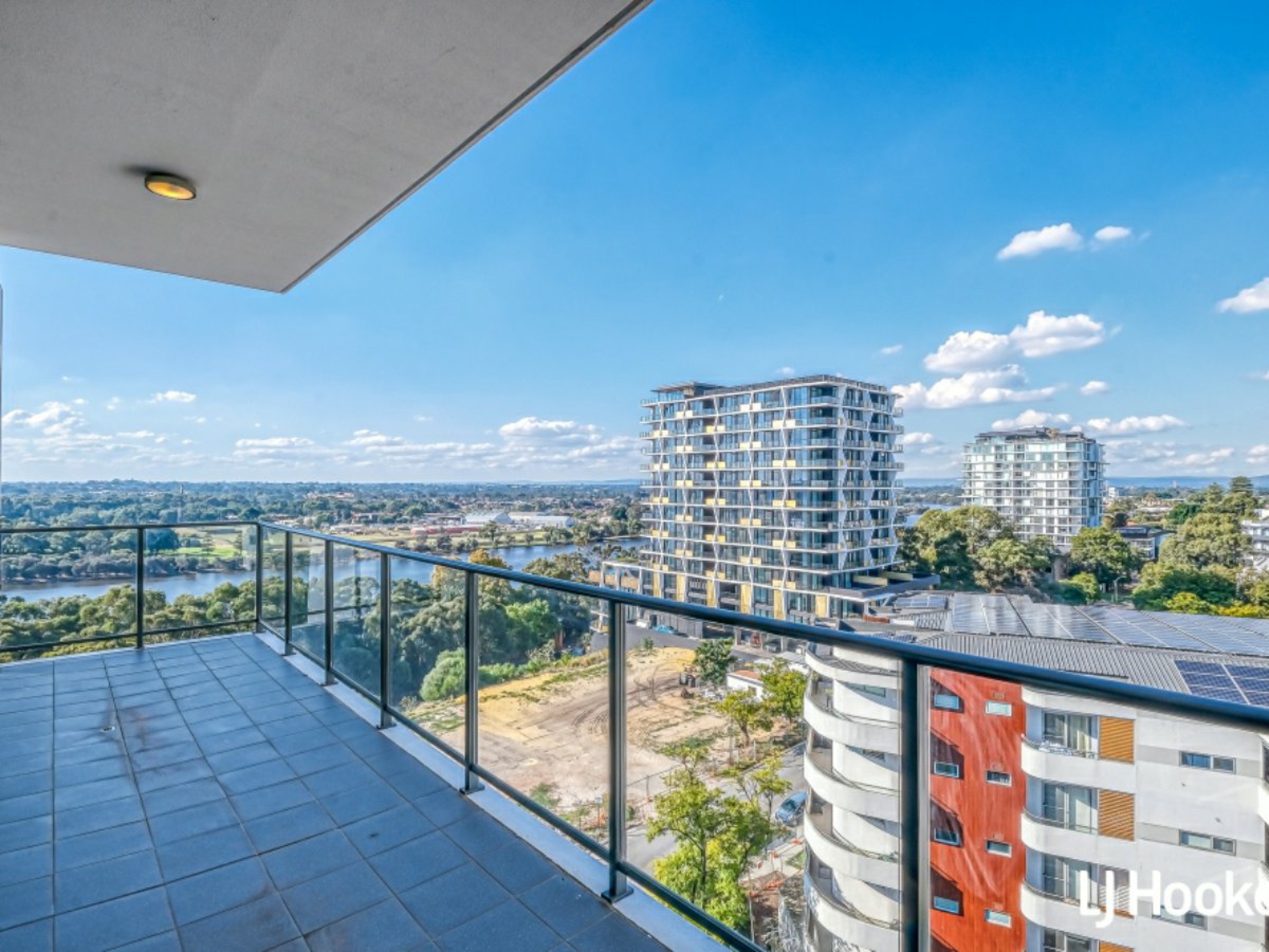 153/1 Rowe Avenue, RIVERVALE