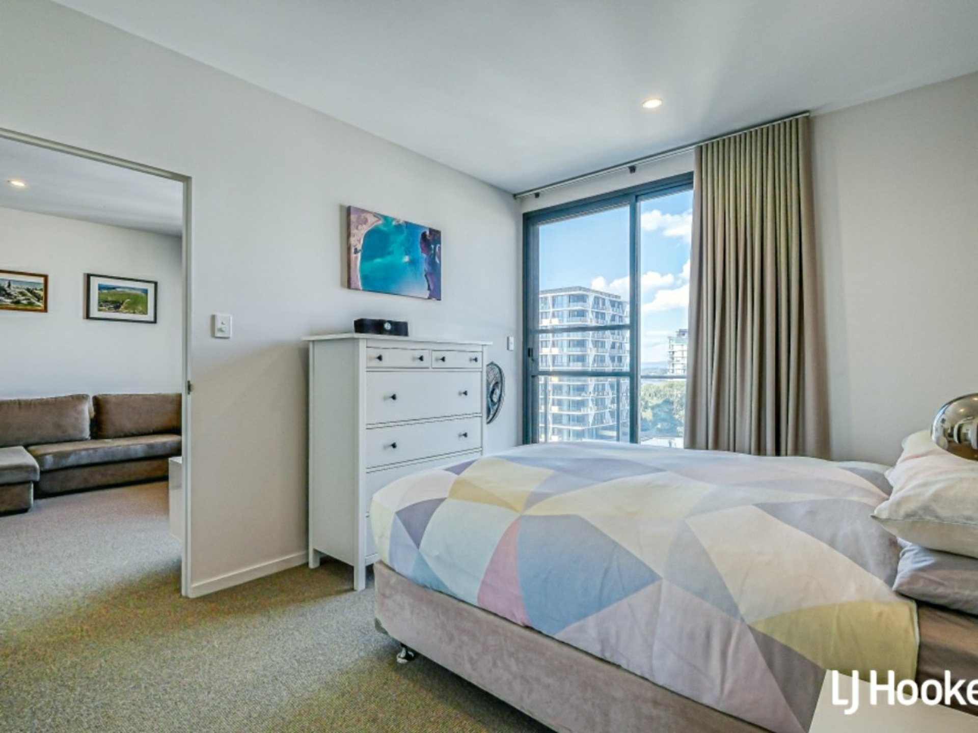 153/1 Rowe Avenue, RIVERVALE