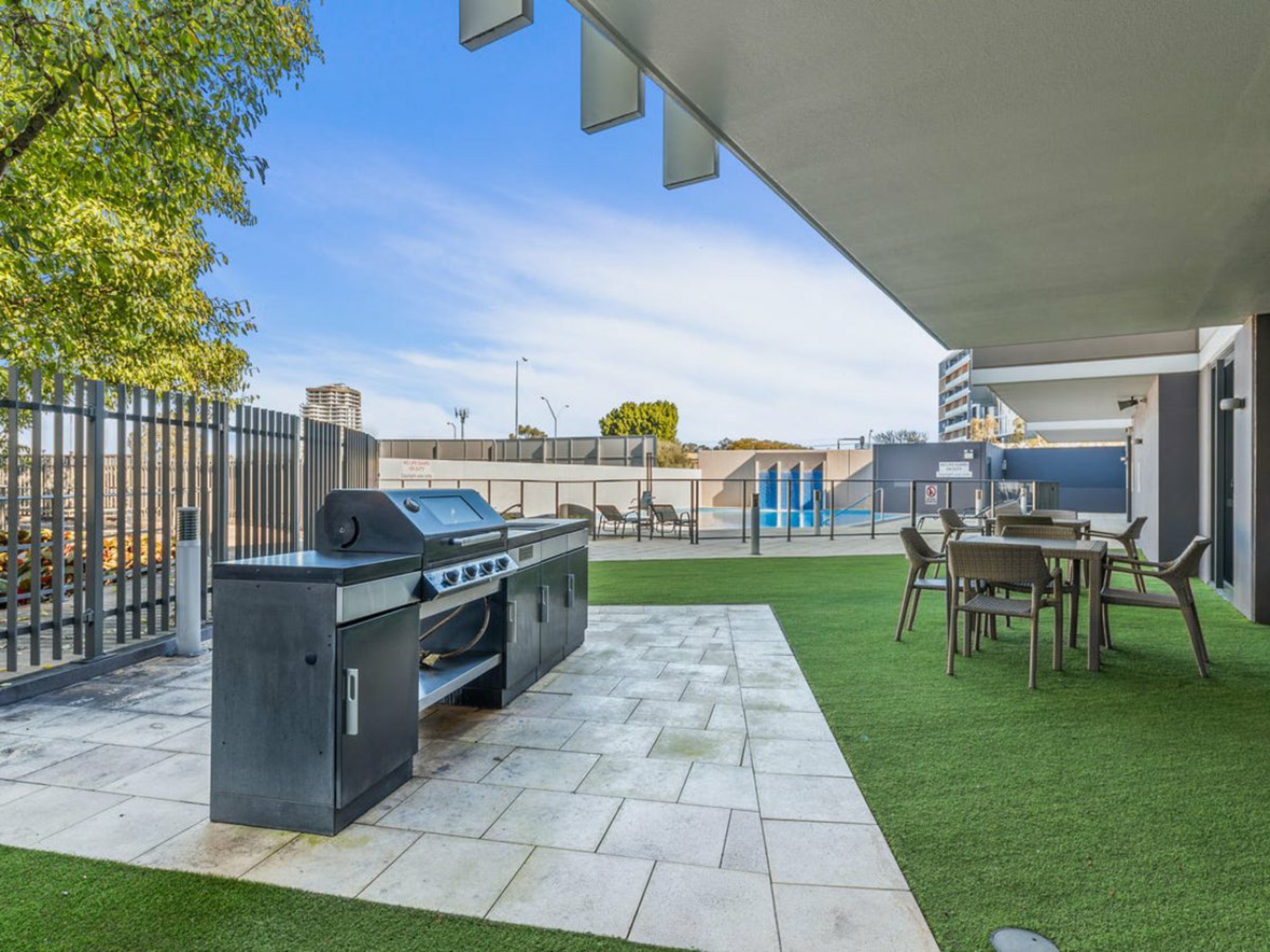 153/1 Rowe Avenue, RIVERVALE