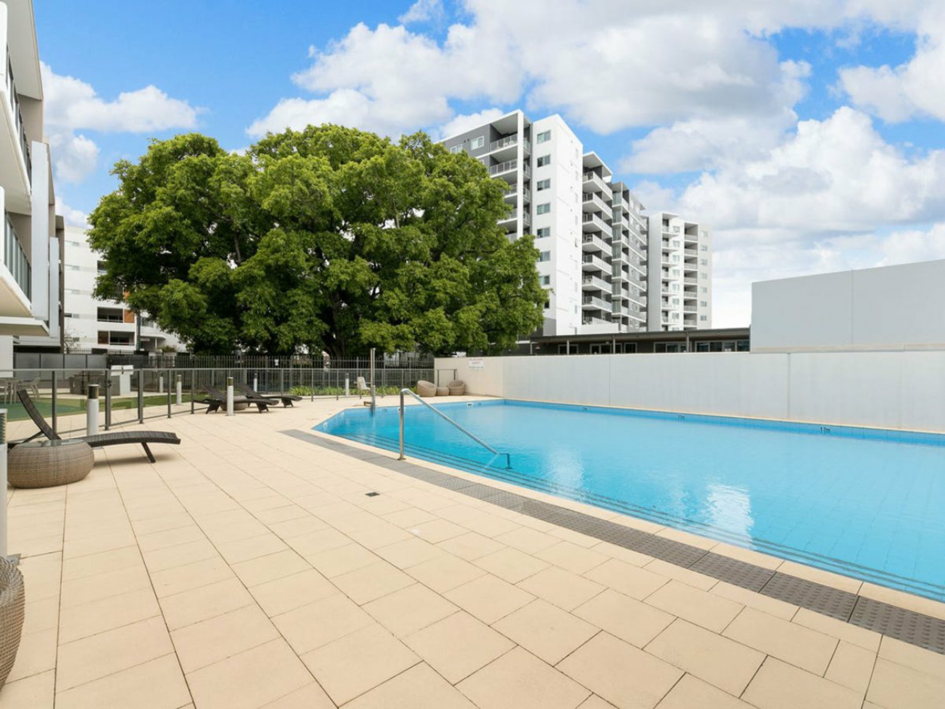 153/1 Rowe Avenue, RIVERVALE