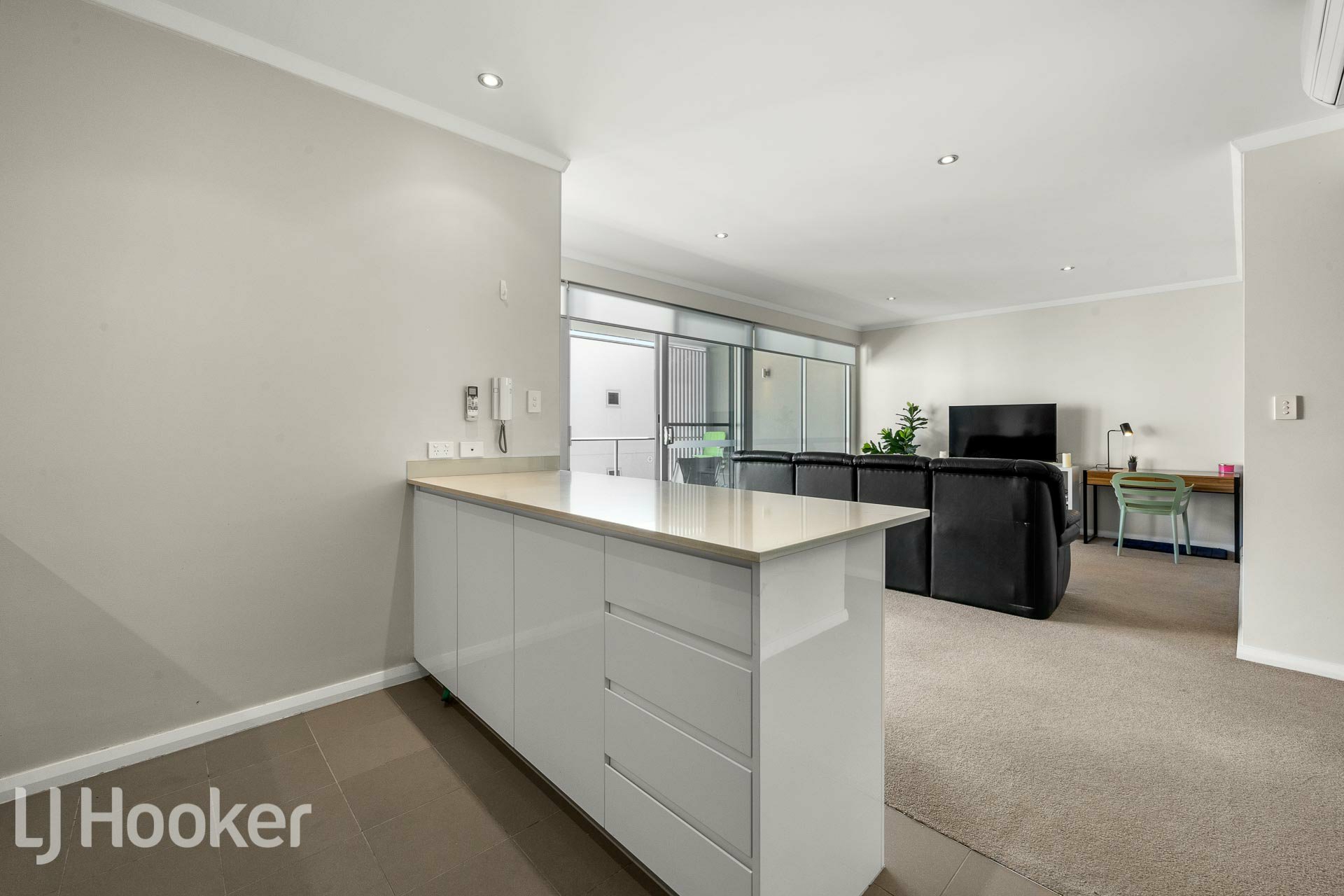 10/964 Albany Highway, EAST VICTORIA PARK