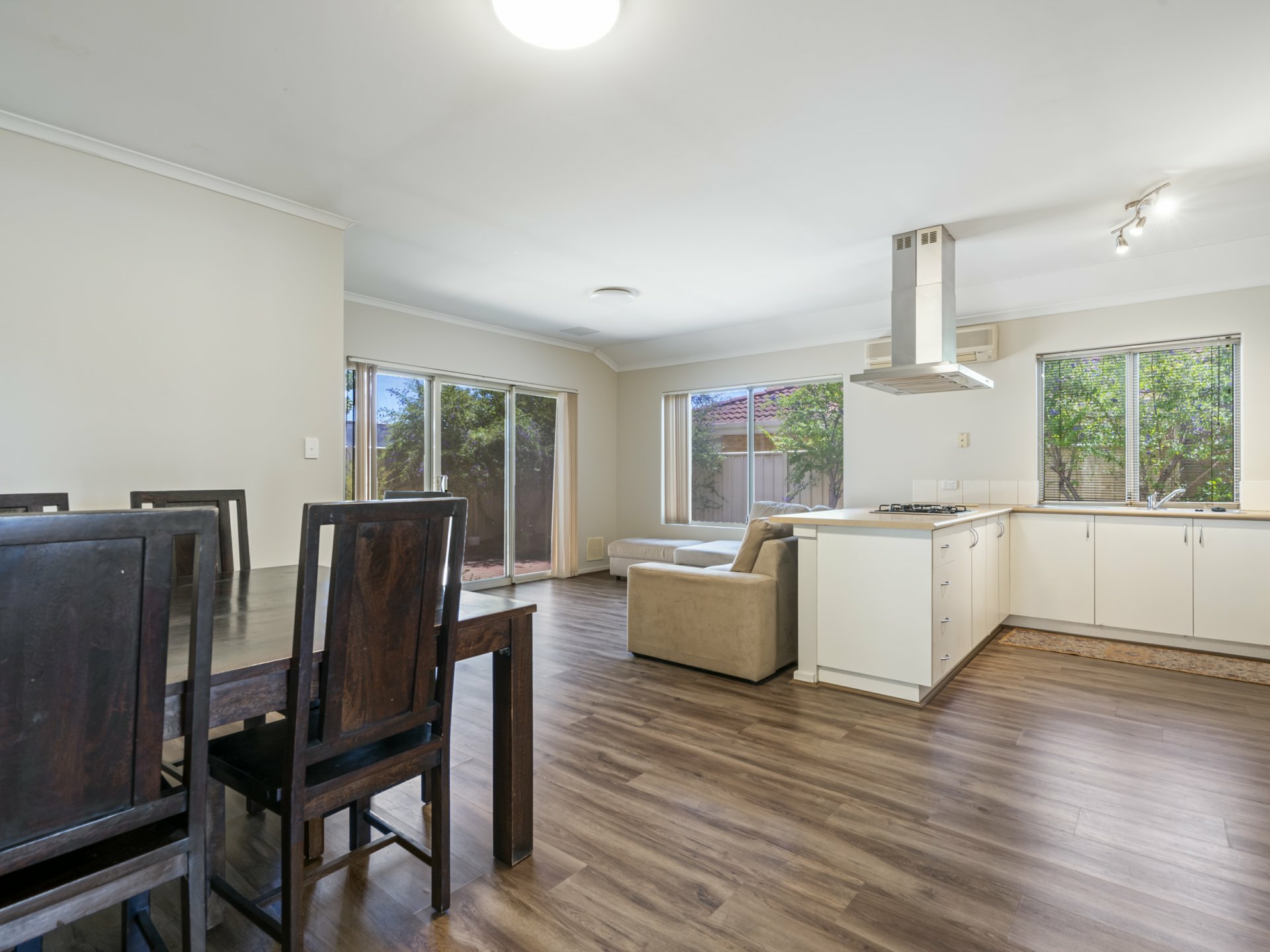 37 Whitlock Road, EAST CANNINGTON