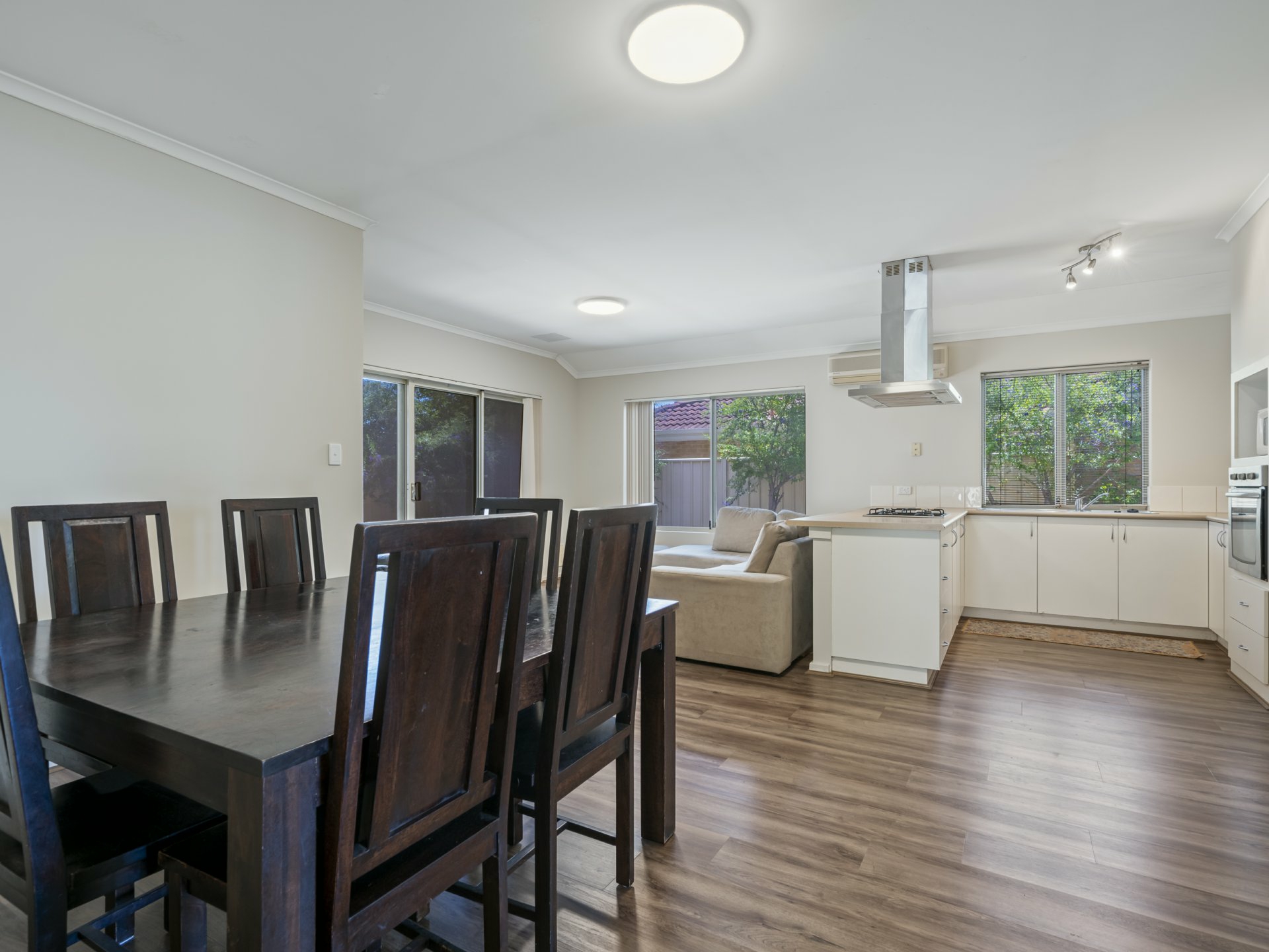 37 Whitlock Road, EAST CANNINGTON