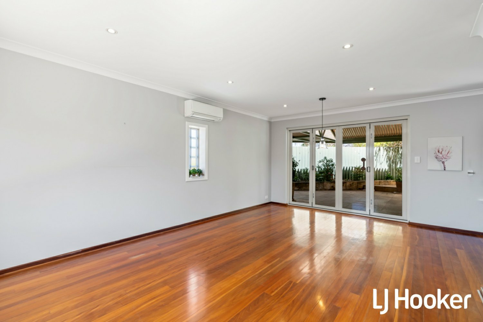 1/1 Wheatley Drive, BULL CREEK